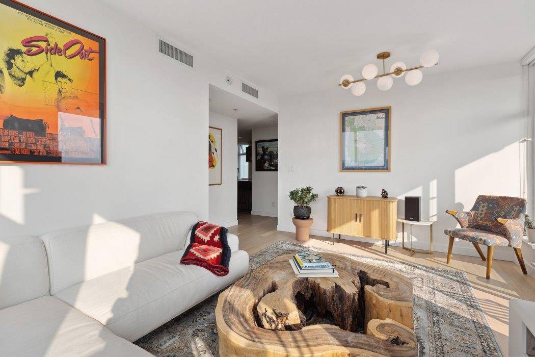 Vancouver, BC V5N 0G5,4638 Gladstone ST #1602