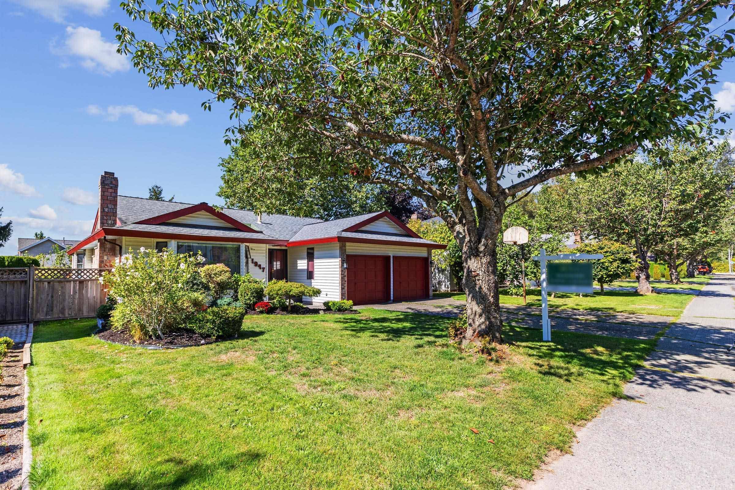Surrey, BC V4A 7M6,1947 144 ST