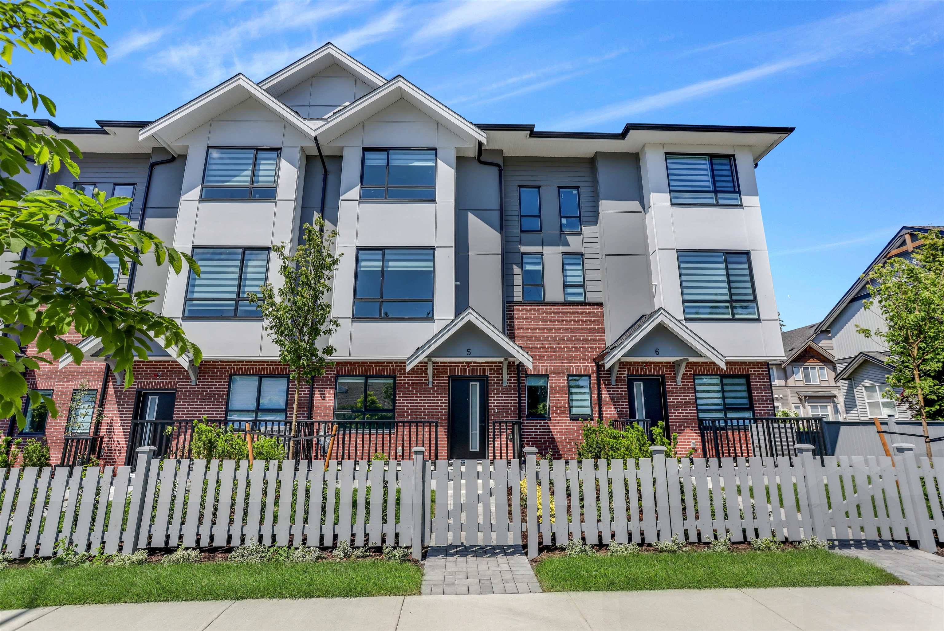 Surrey, BC V3X 0L2,12635 63 AVE #5