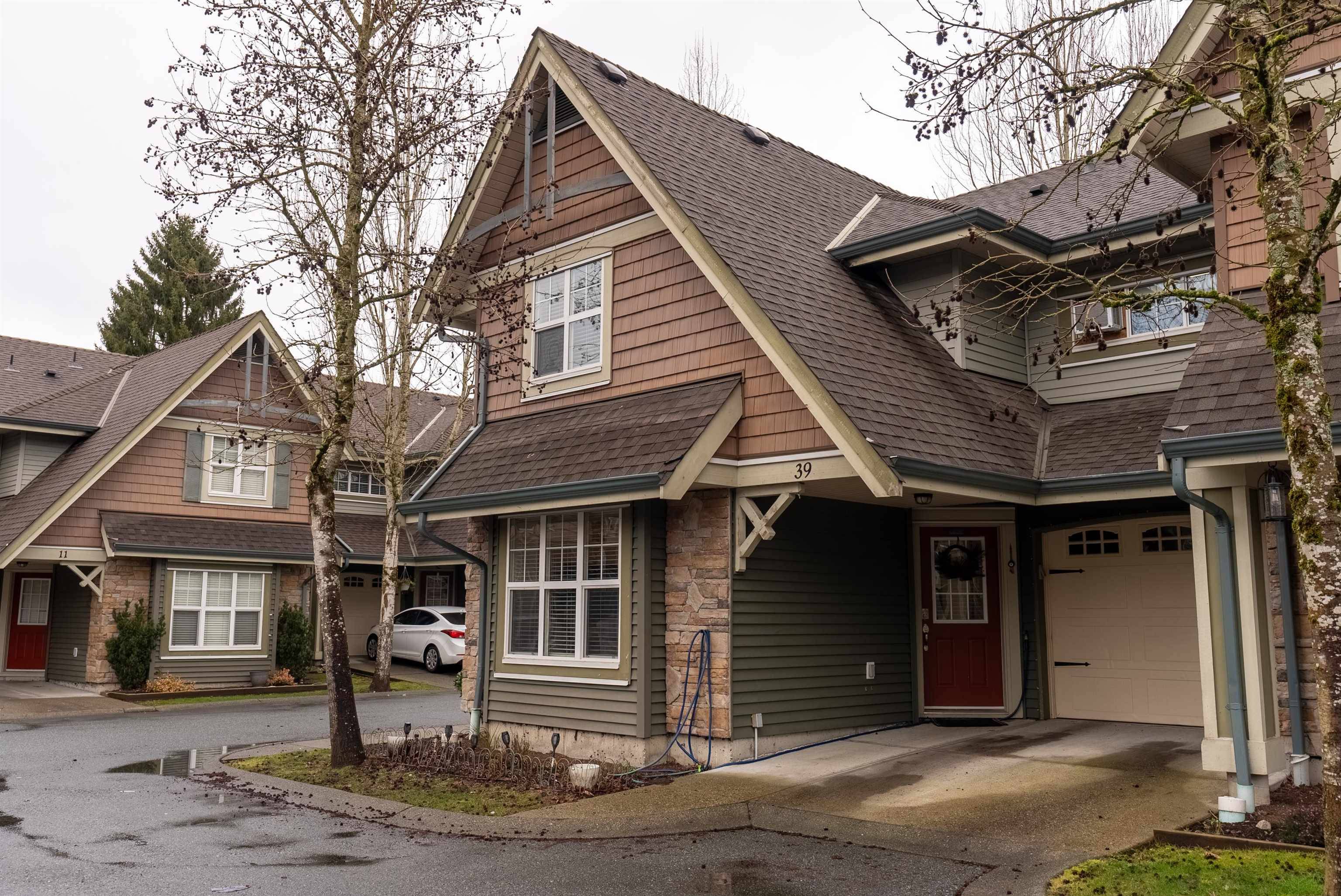 Maple Ridge, BC V2X 9A8,22977 116 AVE #39