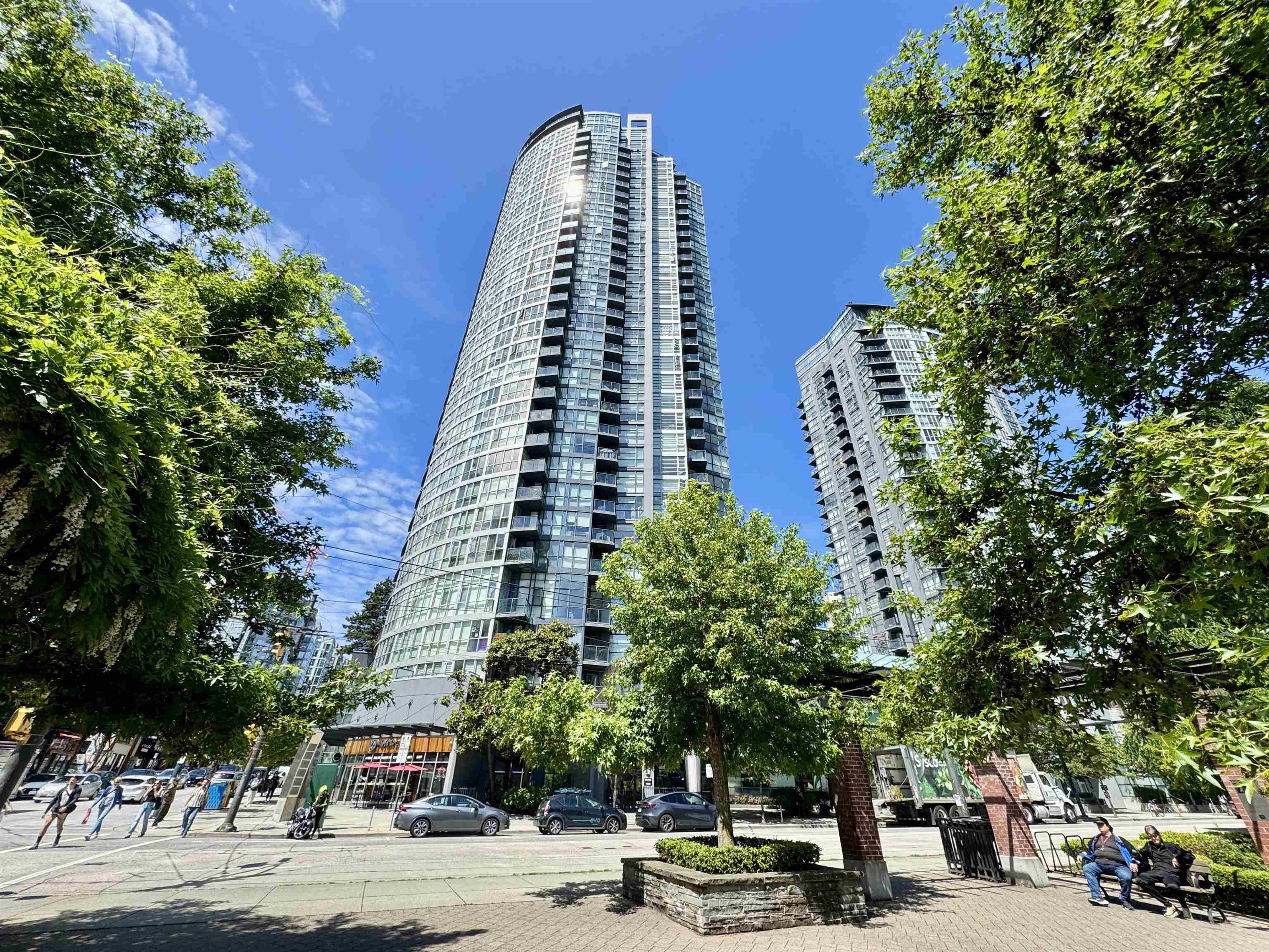 Vancouver, BC V6B 1K3,1199 Seymour ST #1607