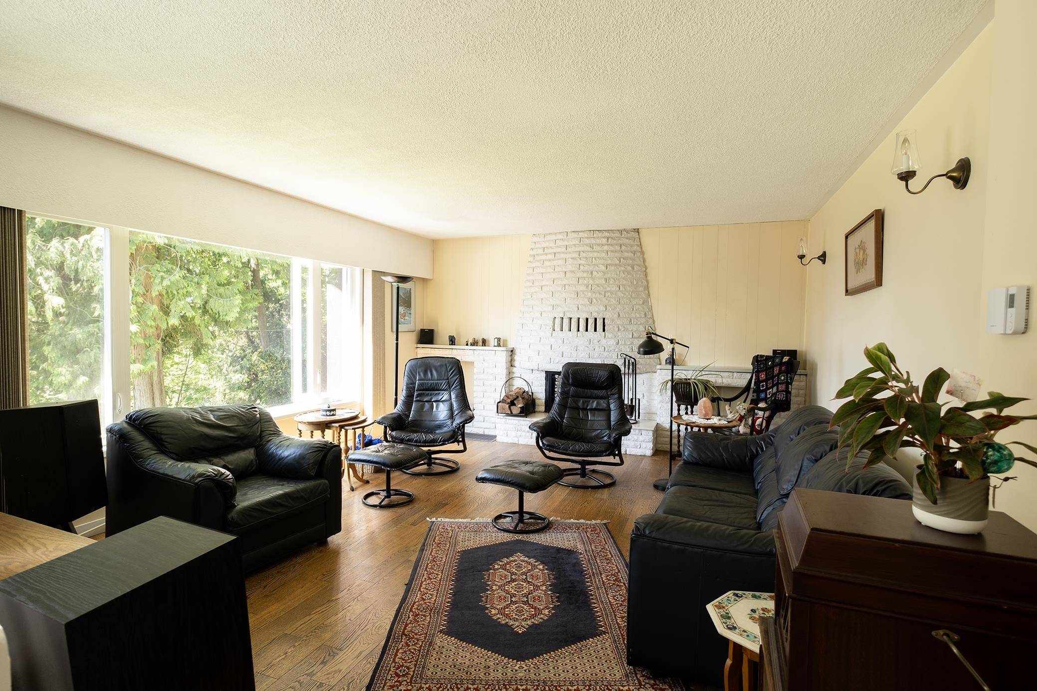 Gibsons, BC V0N 1V3,1238 Gower Point RD