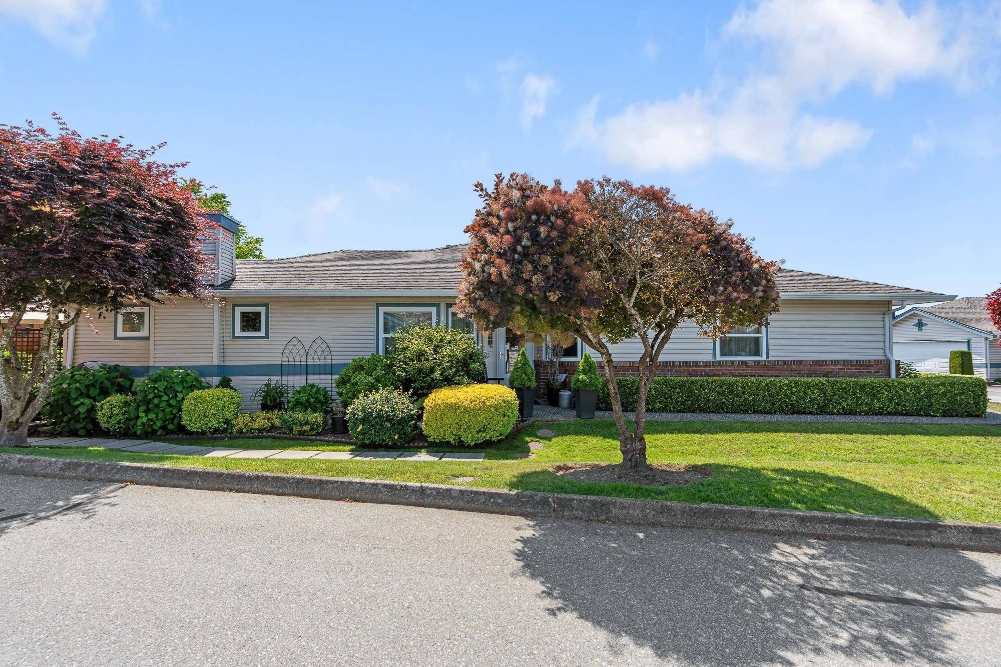 Langley, BC V1M 2E8,8889 212 ST #27