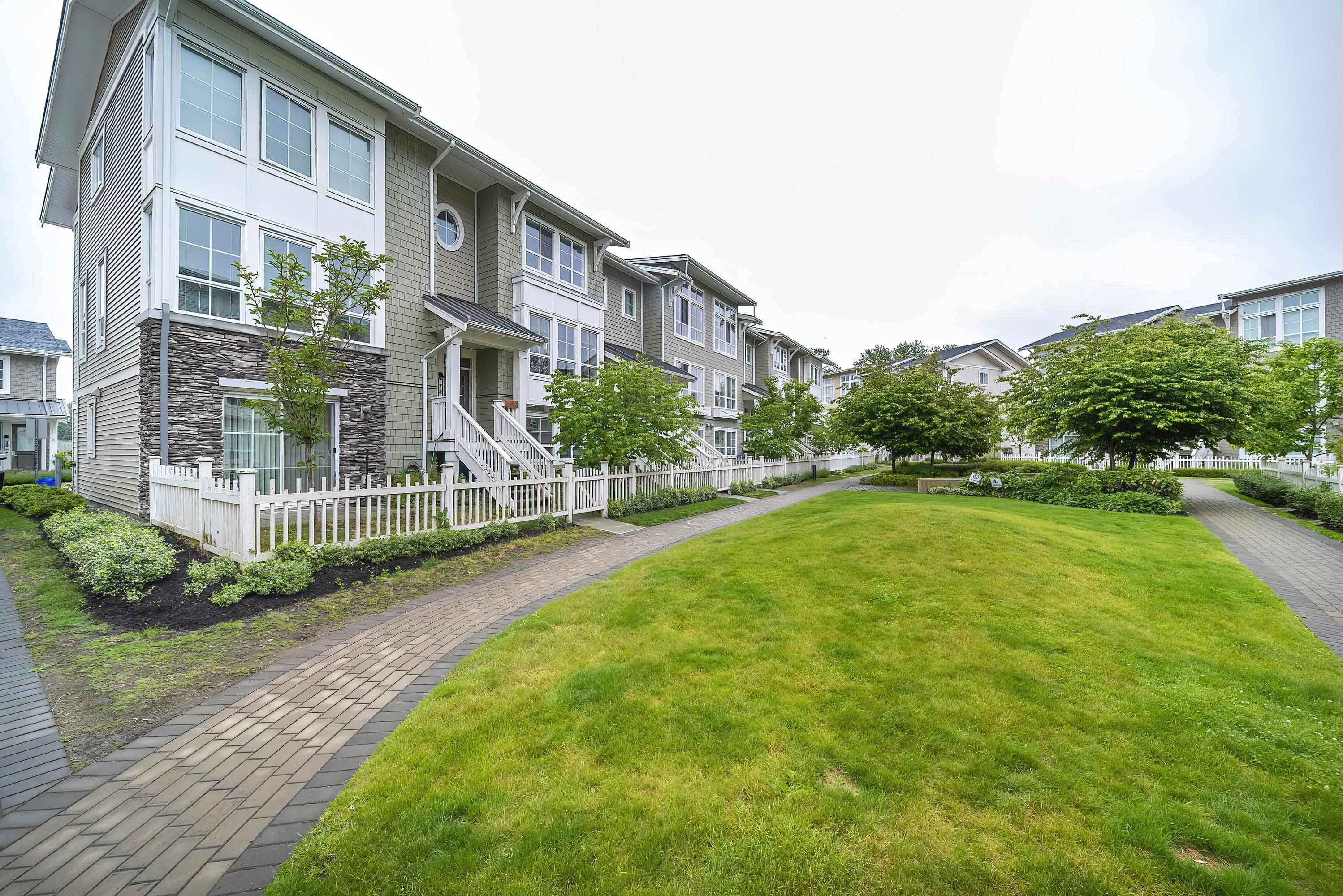Delta, BC V4K 0C9,5551 Admiral WAY #74