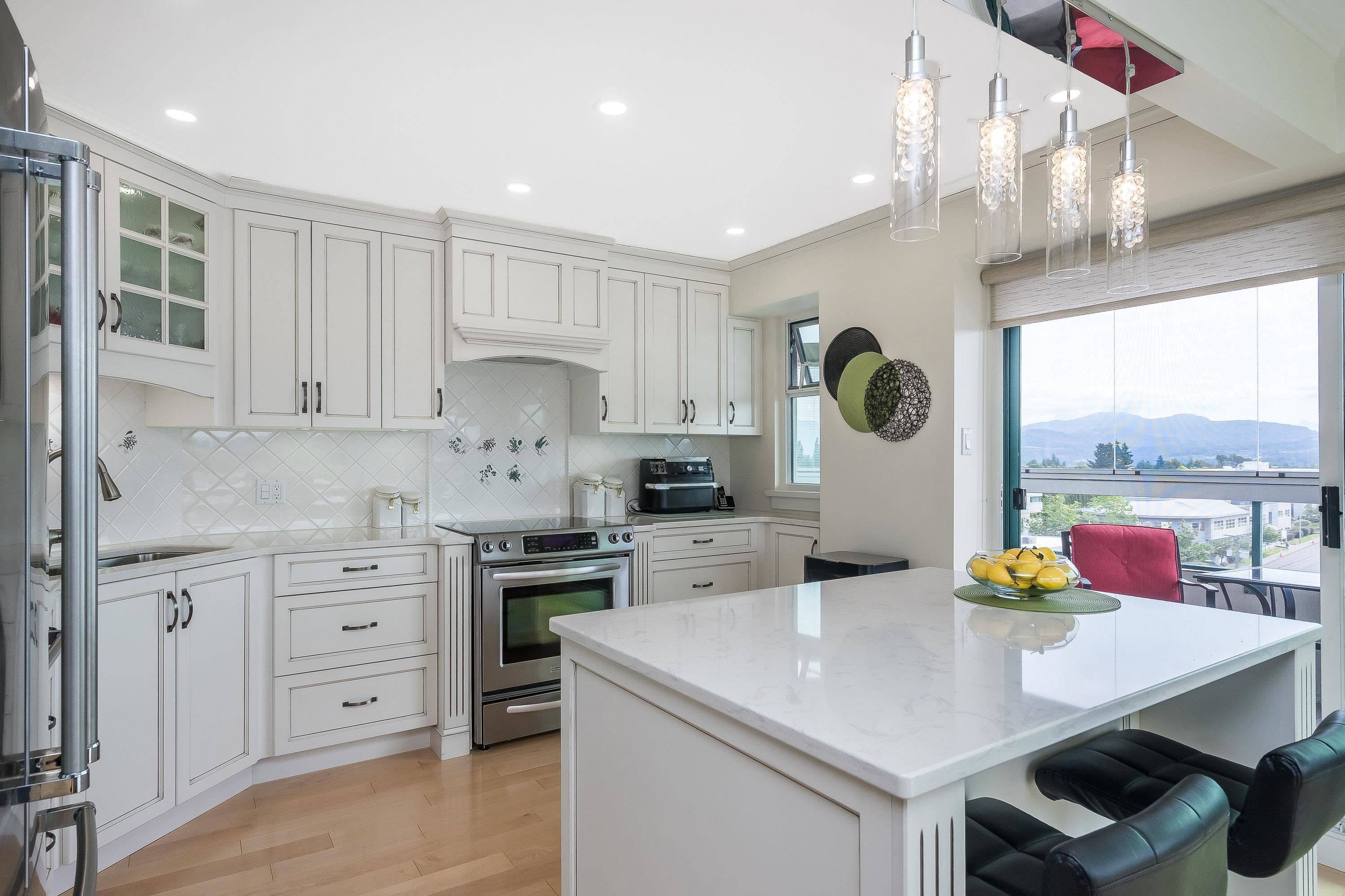 Abbotsford, BC V2T 5R3,32440 Simon AVE #704