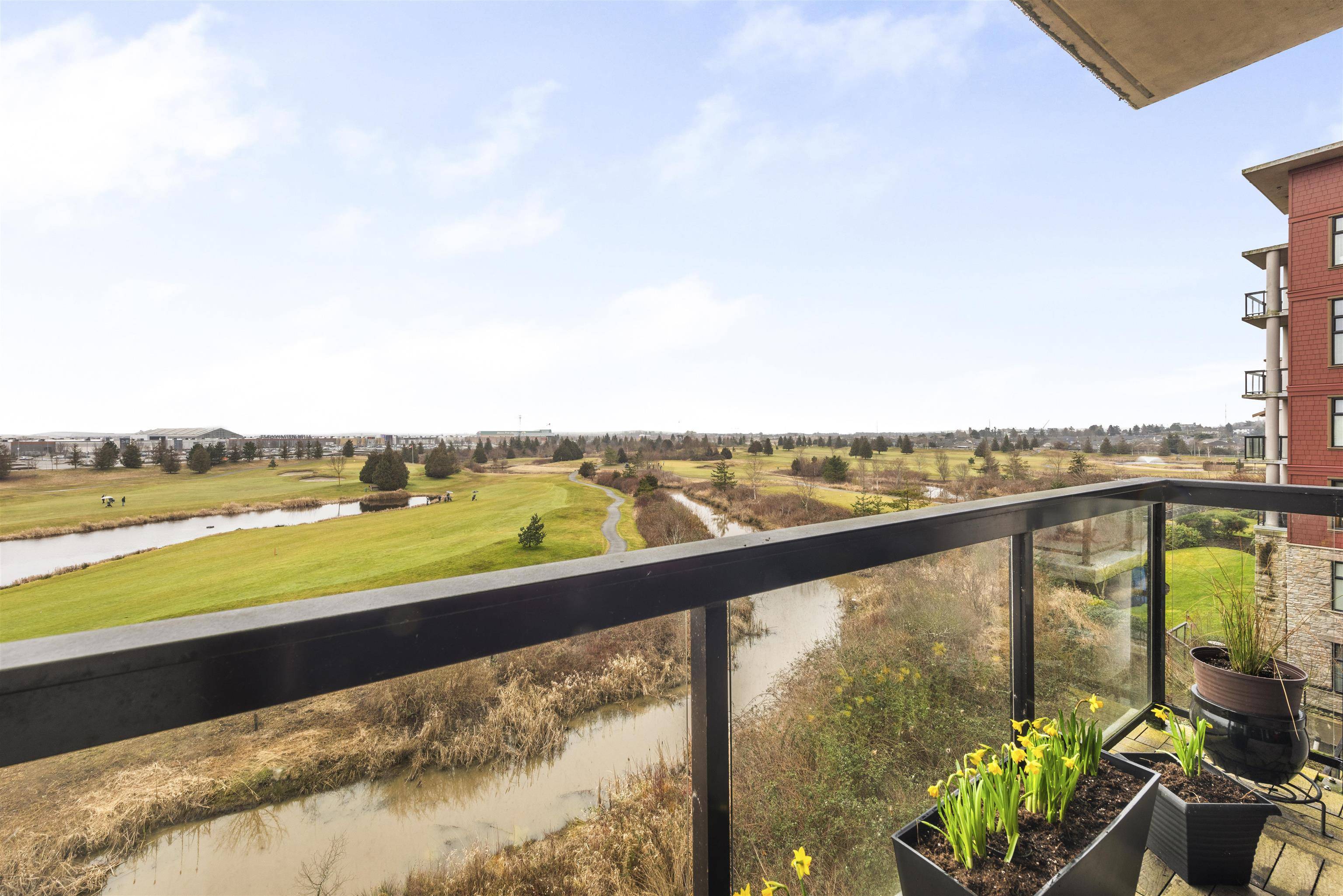 Delta, BC V4M 0A5,5055 Springs BLVD #406
