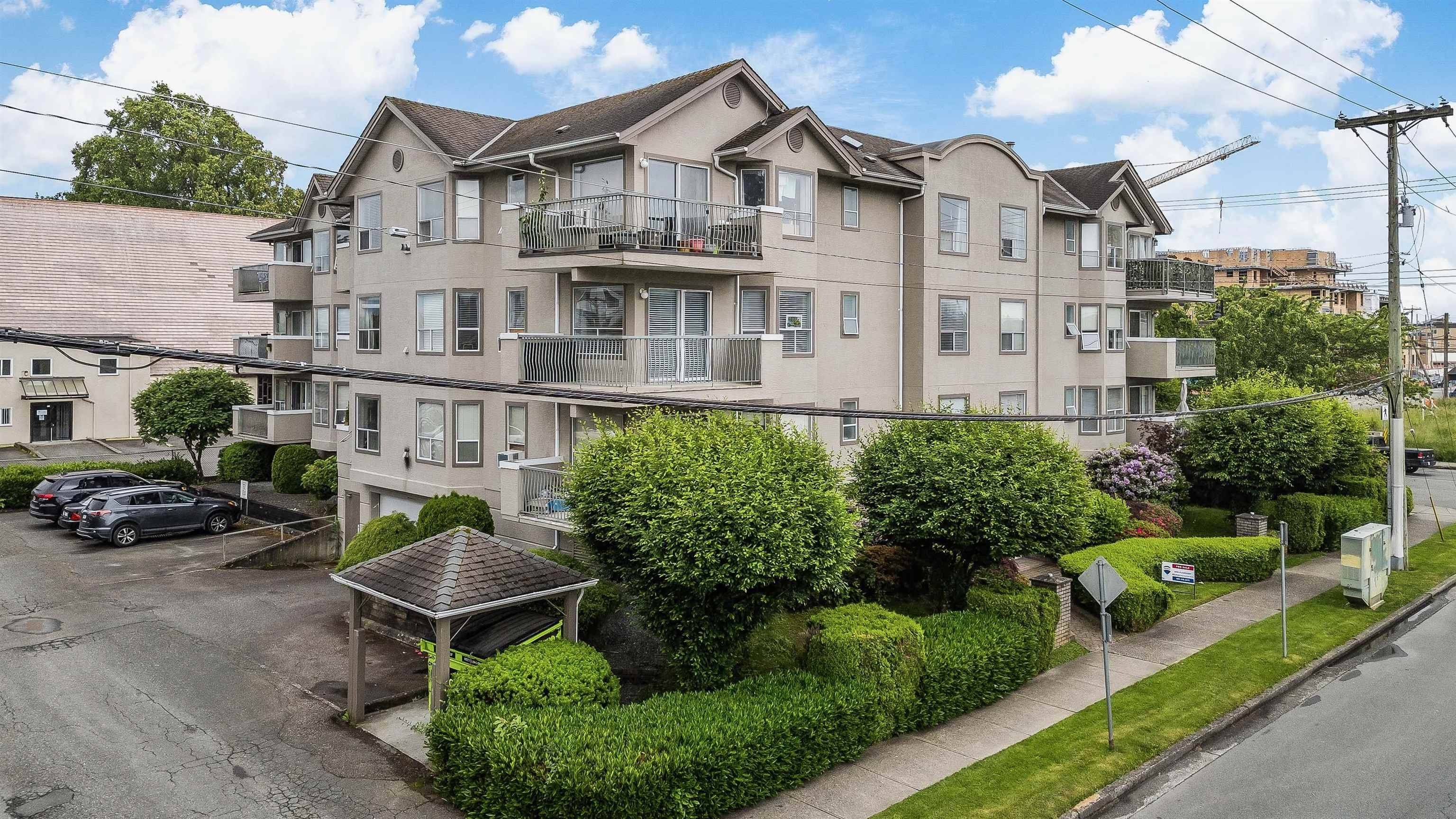 Chilliwack, BC V2P 4J6,9400 Cook ST #204