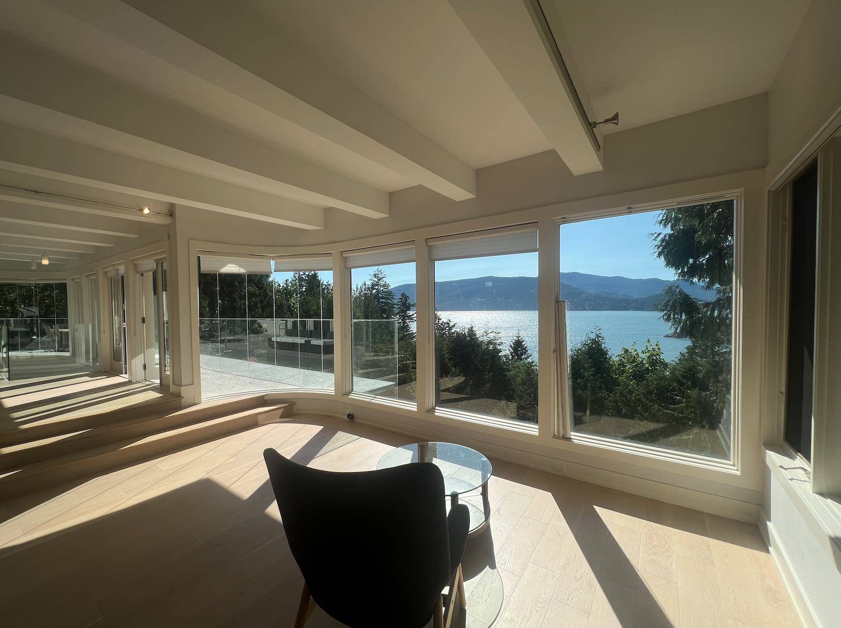 West Vancouver, BC V7W 2A1,6175 Nelson AVE