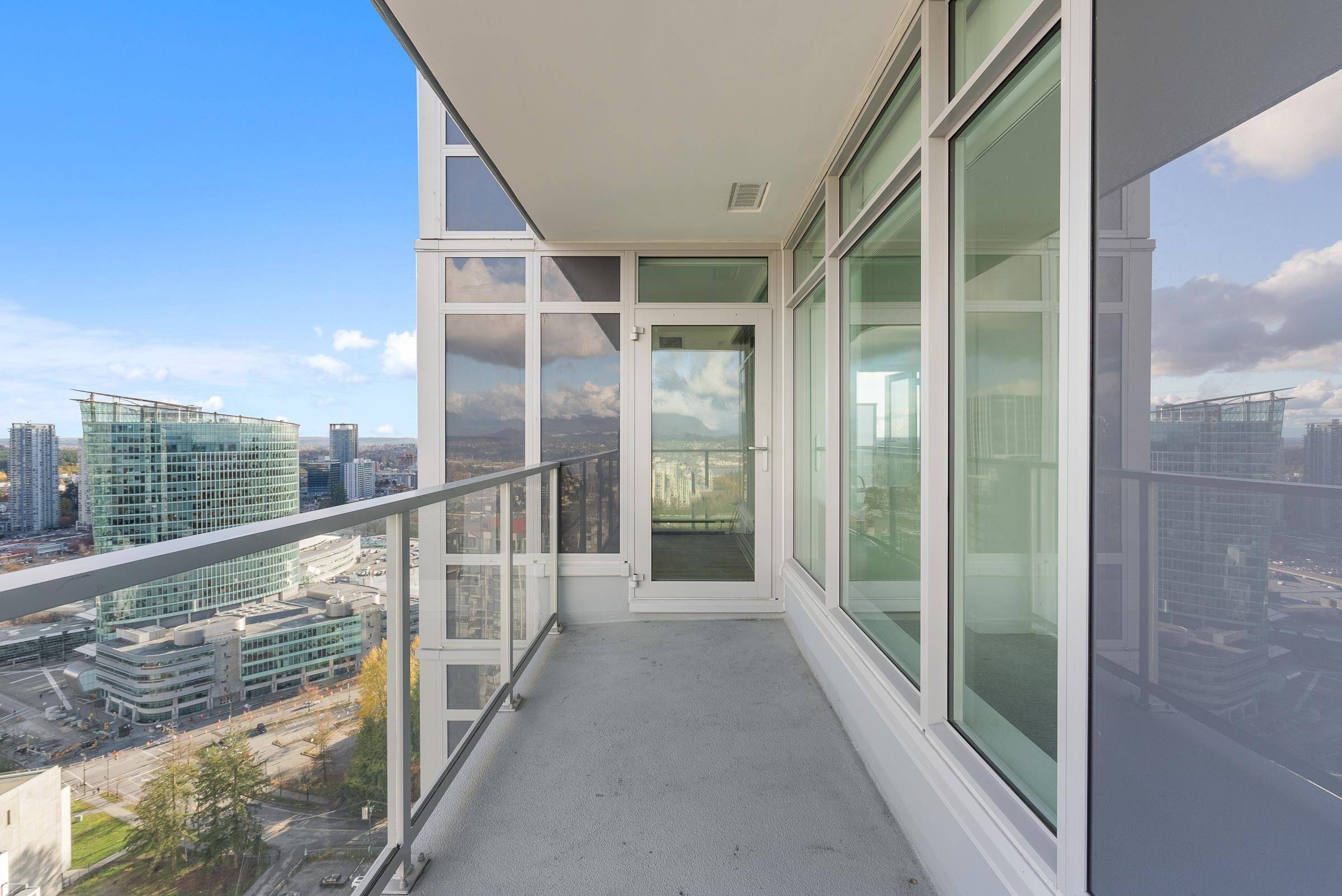 Surrey, BC V3T 0S1,13350 Central AVE #3105