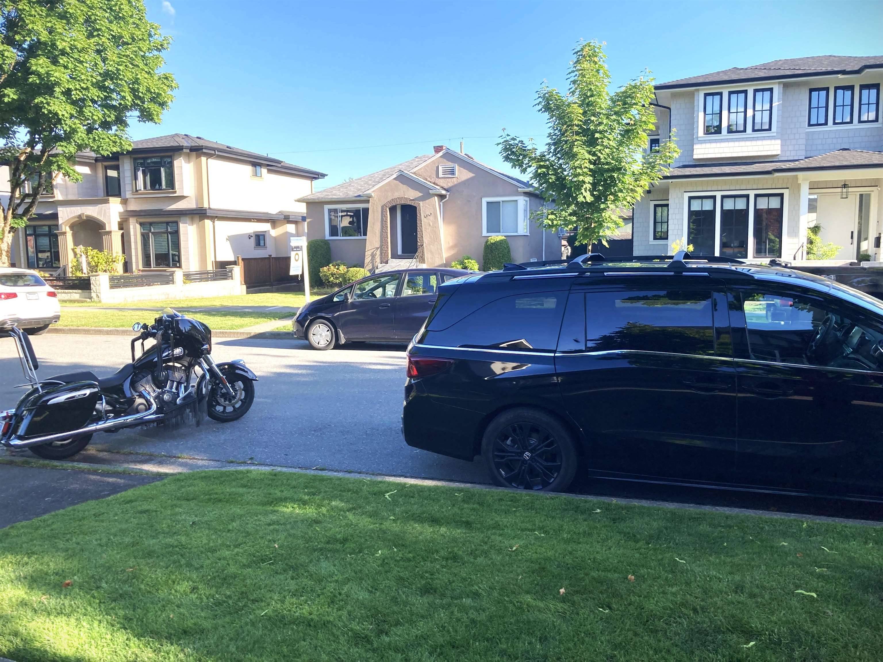 Burnaby, BC V5C 1Z2,4040 Triumph ST