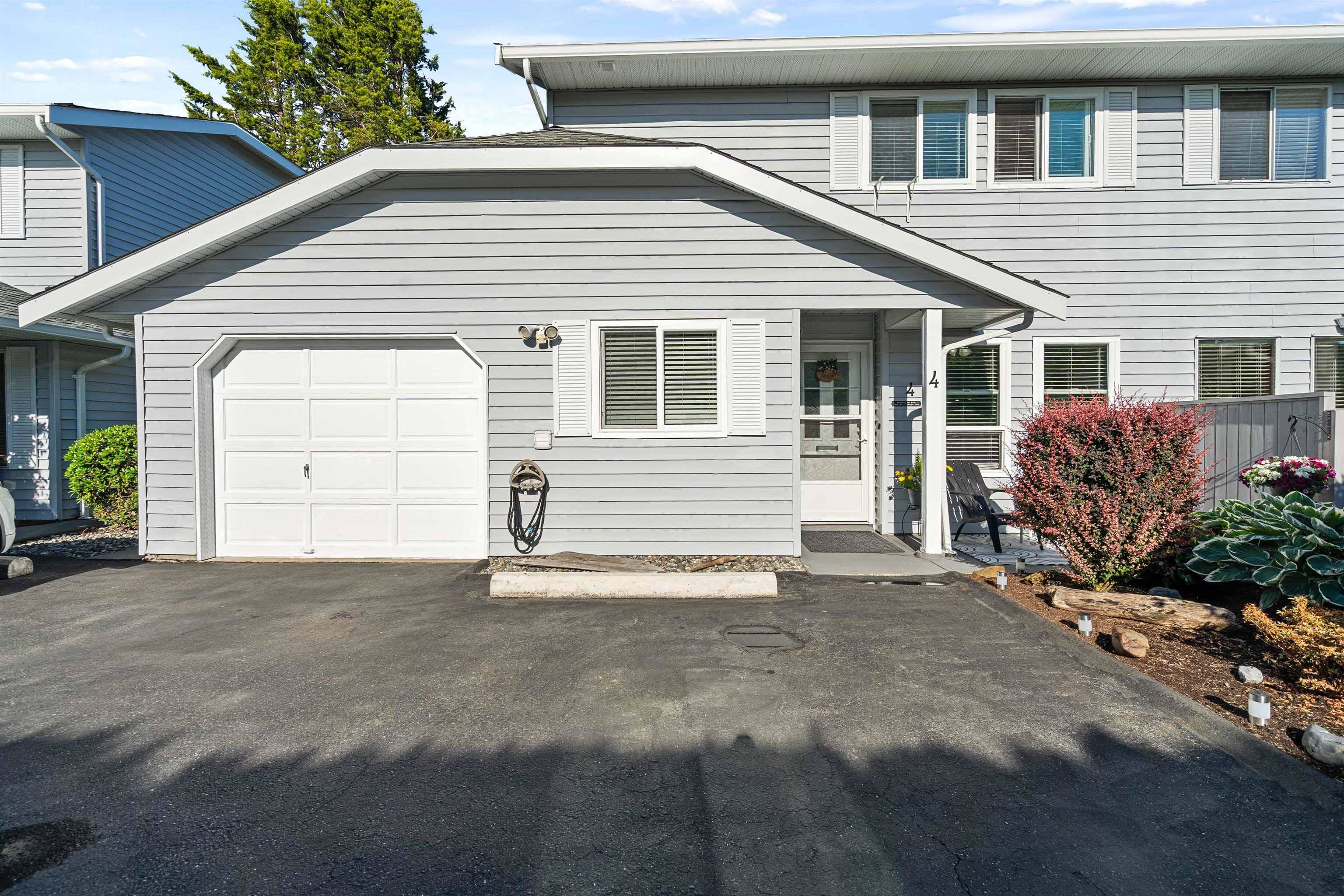 Abbotsford, BC V2S 1L6,33931 Marshall RD #4