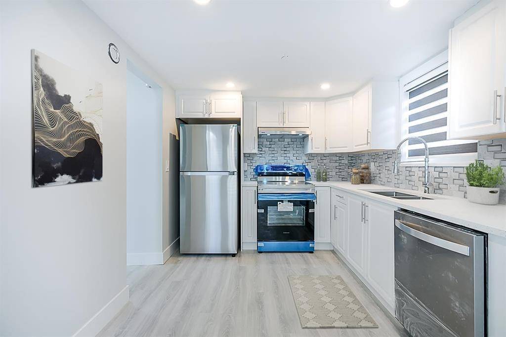 Langley, BC V4W 3K8,128 Springfield DR