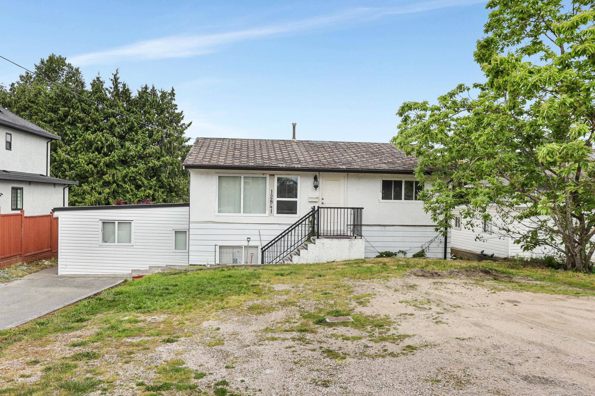 Surrey, BC V3T 1B1,12841 98 AVE
