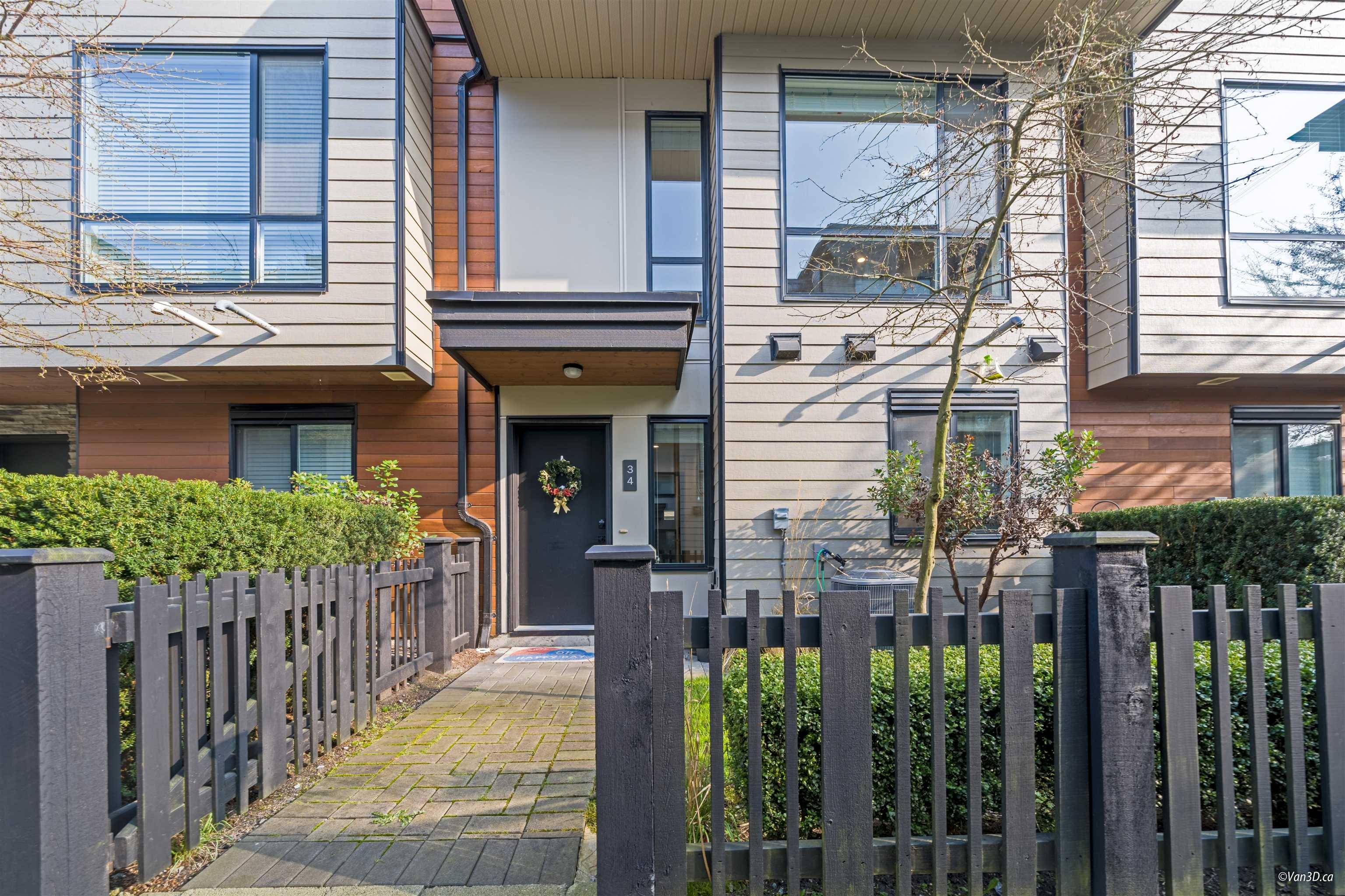 Surrey, BC V3Z 0N1,15688 28 AVE #34