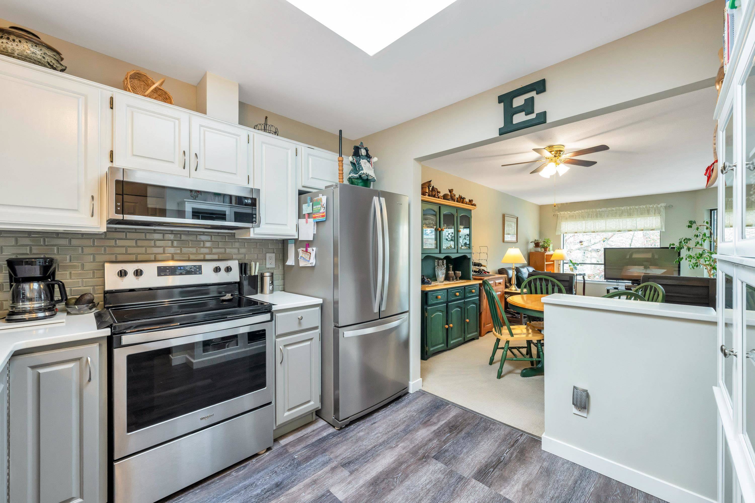 White Rock, BC V4B 2J9,14950 Thrift AVE #306