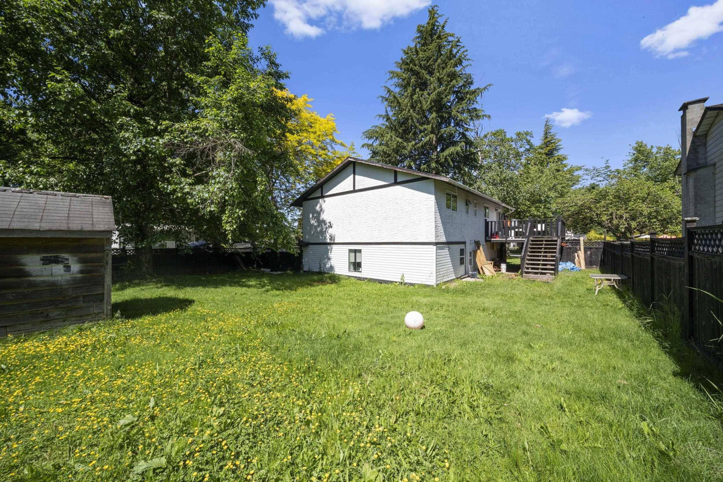 Surrey, BC V3S 5B6,6194 Palomino CRES