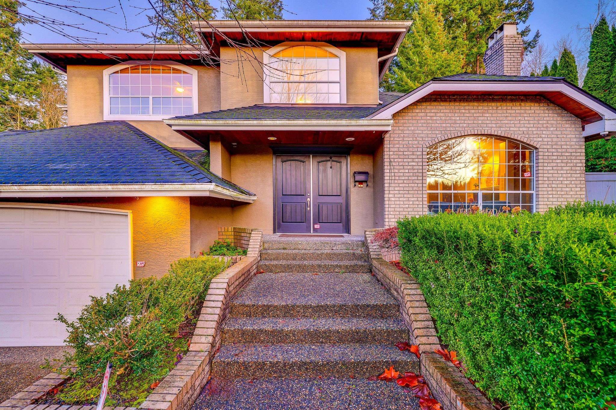 Surrey, BC V4P 1P7,2910 145a ST