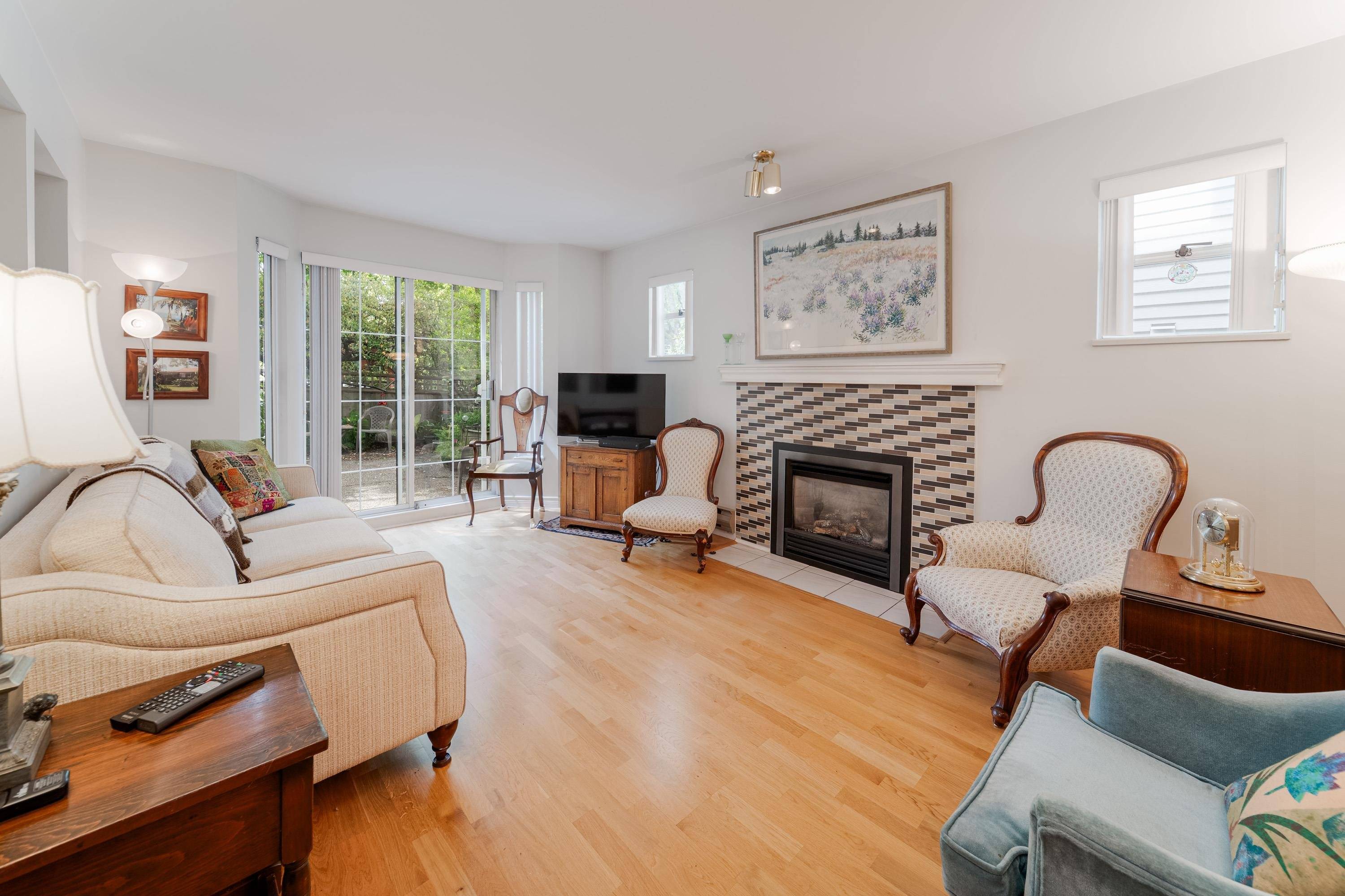 Vancouver, BC V6K 1W6,2625 W 6th AVE