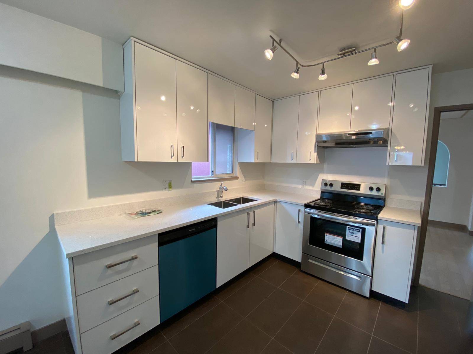Vancouver, BC V5W 3K3,6372 Elgin ST