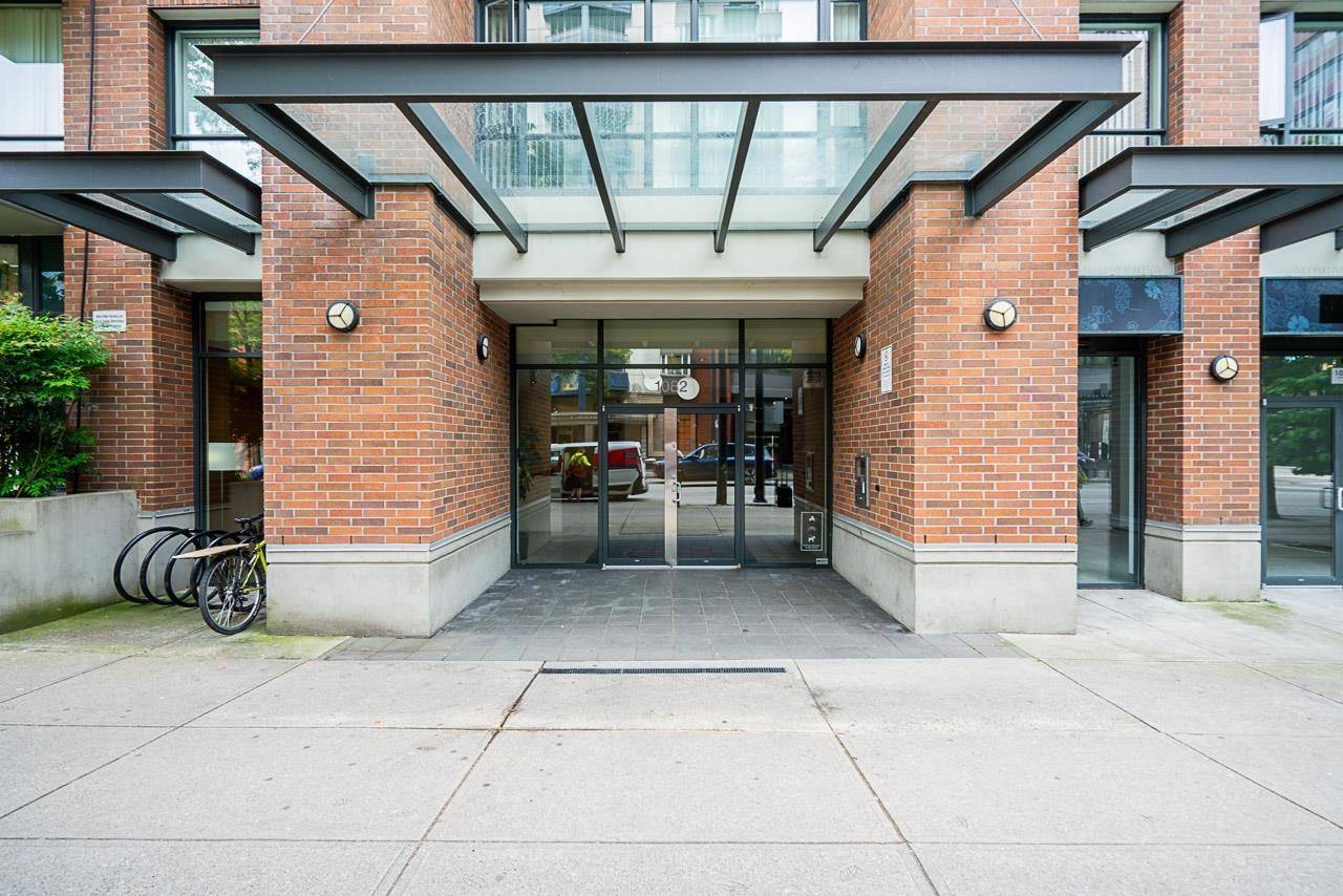 Vancouver, BC V6B 1X9,1082 Seymour ST #PH3