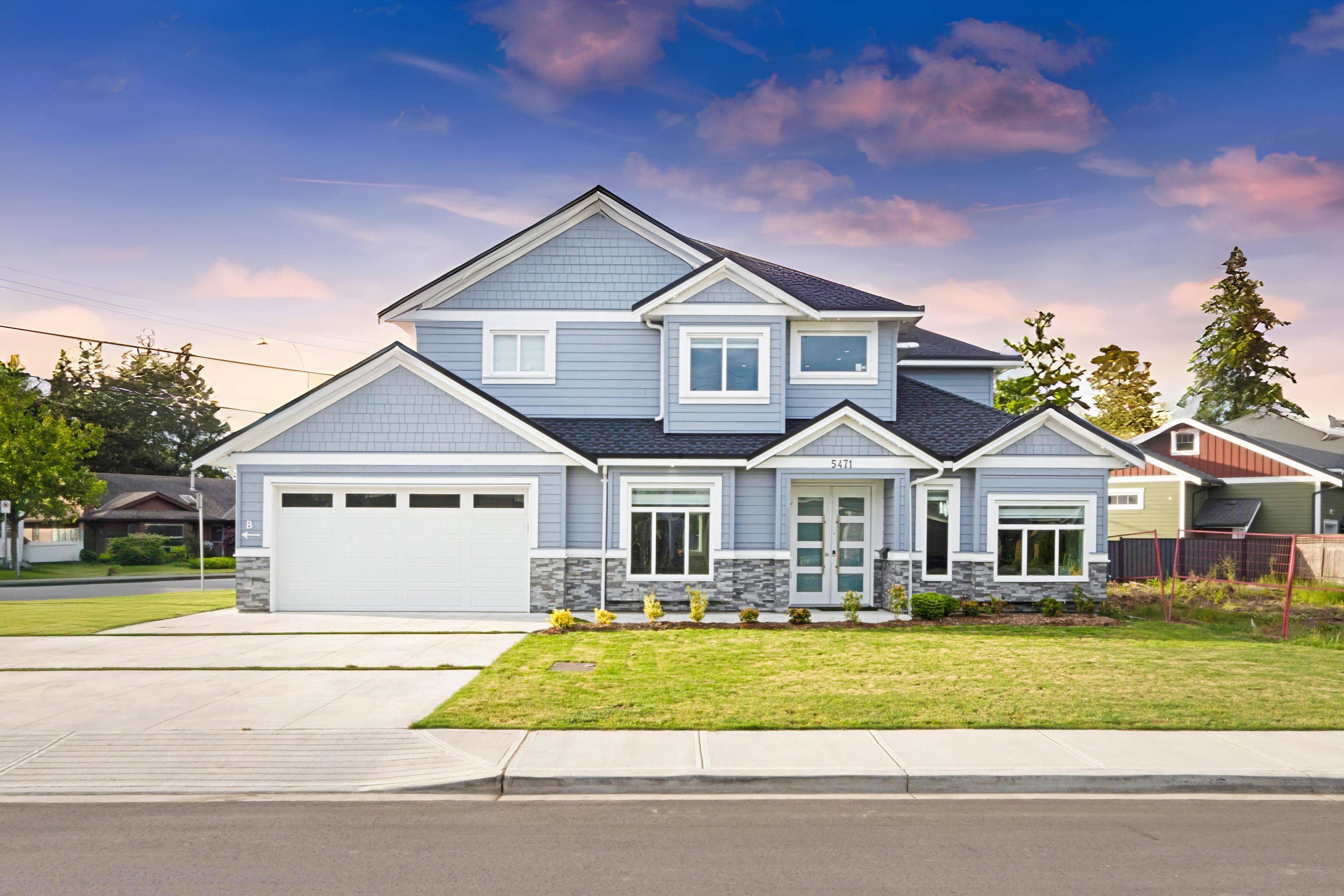 Ladner, BC V4K 2C6,5471 52 AVE