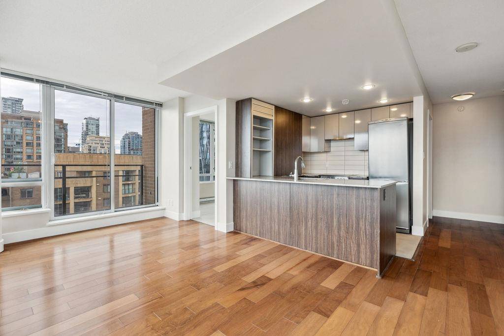 Vancouver, BC V6B 0J8,1088 Richards ST #1801