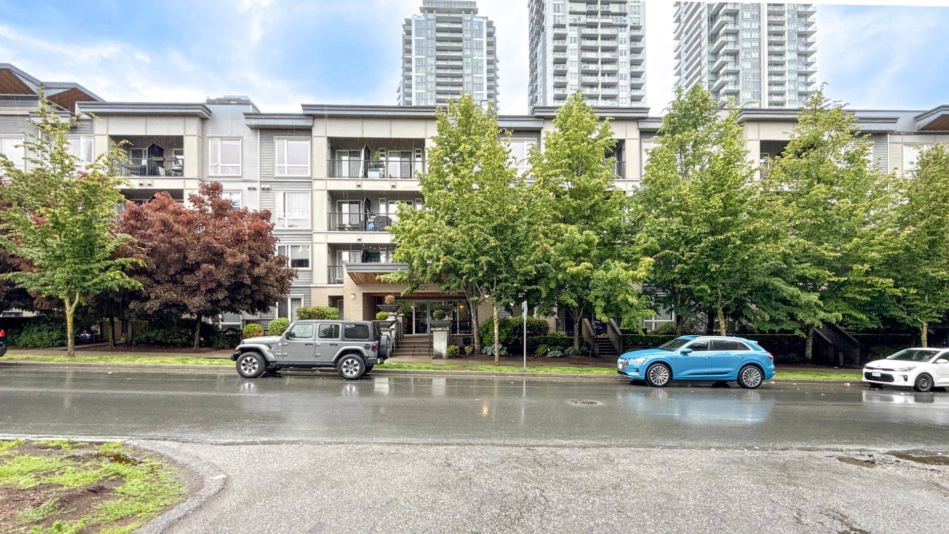 Surrey, BC V3T 1P6,13321 102a AVE #112