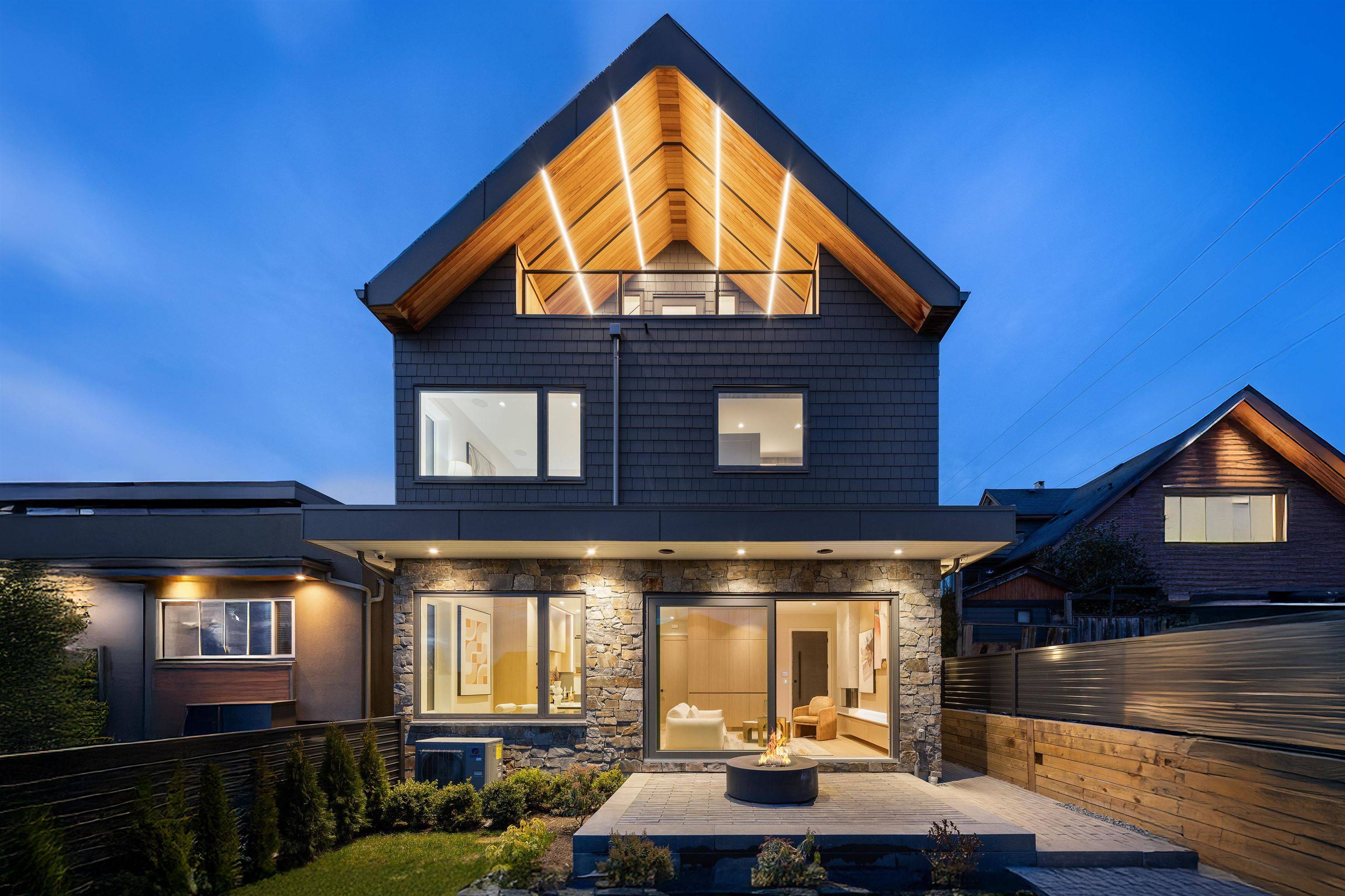 Vancouver, BC V5K 1P3,3674 Oxford ST #2