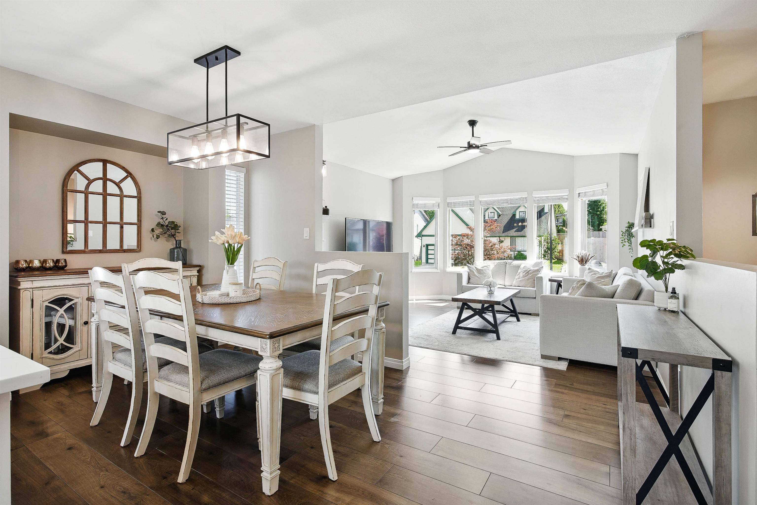 Maple Ridge, BC V2X 0N3,22891 125a AVE