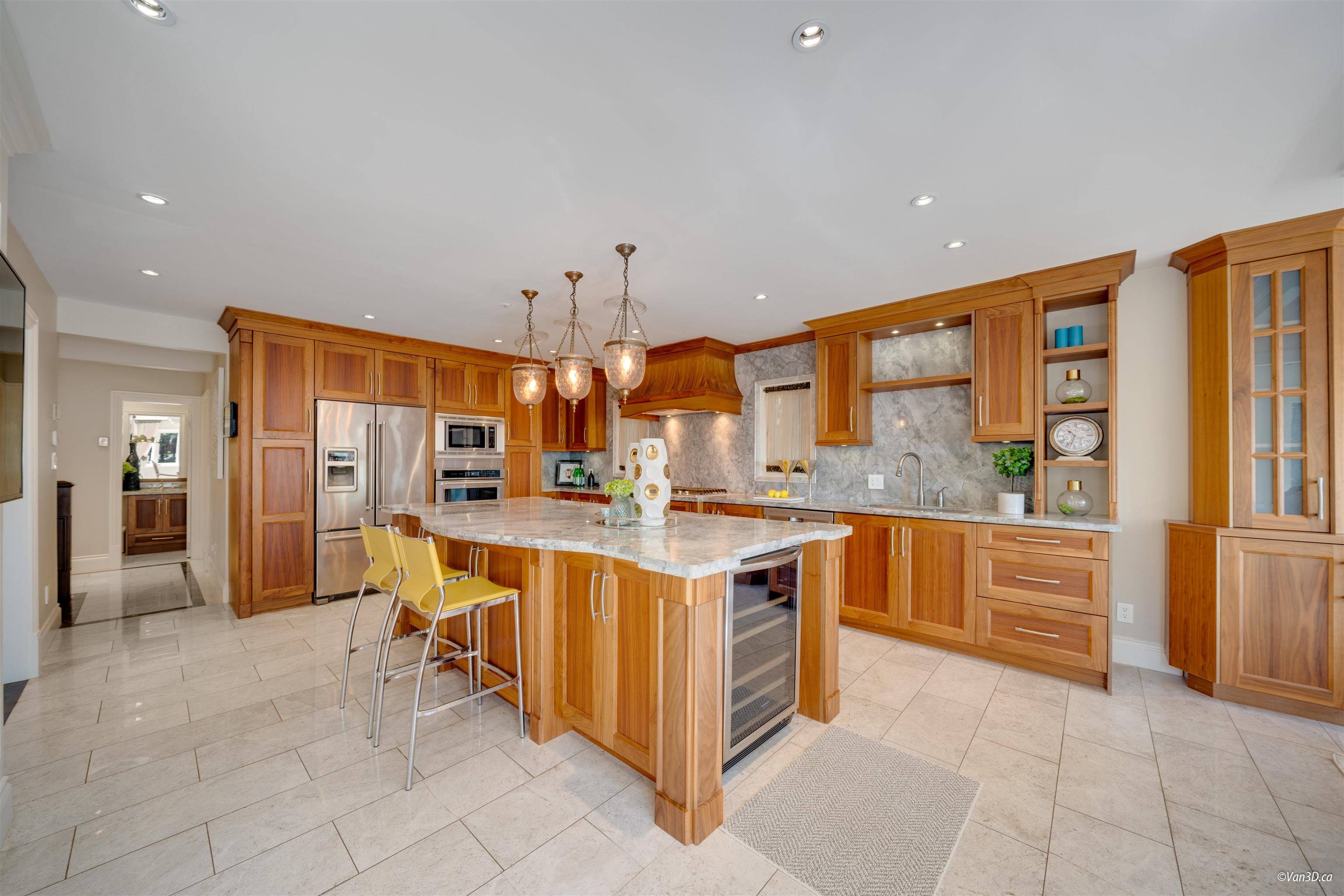 Vancouver, BC V6N 2P2,3982 W 35th AVE