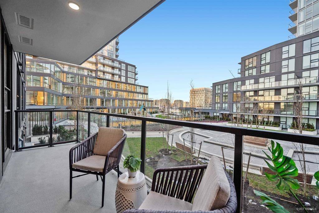 Richmond, BC V6Y 0M4,6655 Buswell ST #507