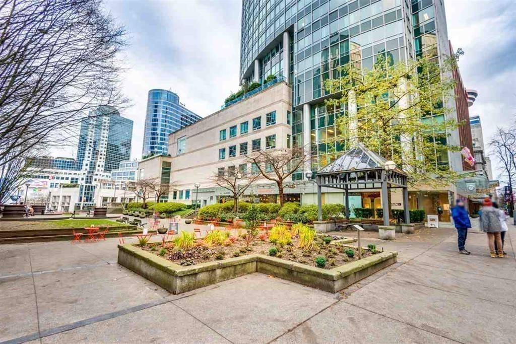Vancouver, BC V6C 3N7,837 W Hastings ST #2004