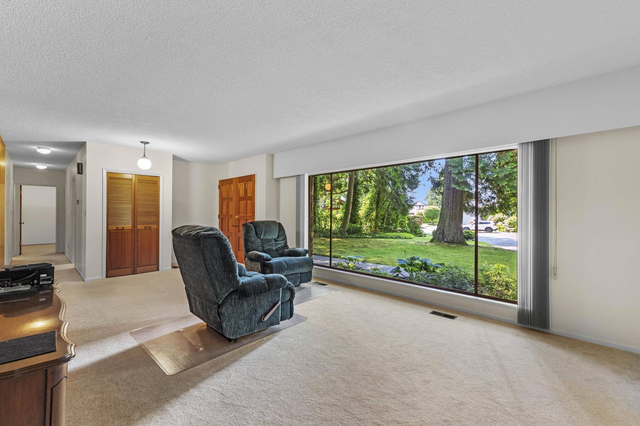 Delta, BC V4M 2K4,1004 Pacific DR