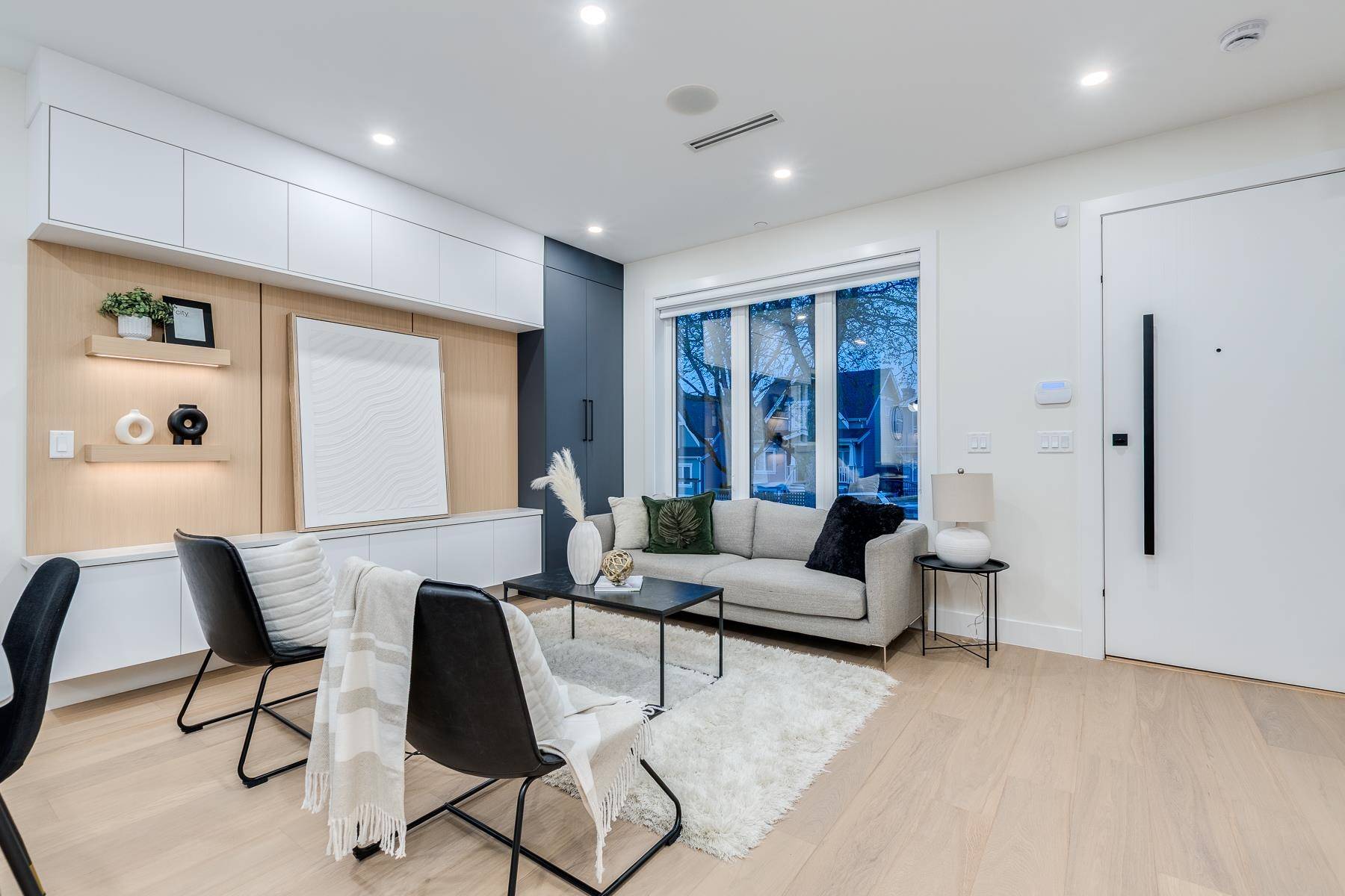 Vancouver, BC V5R 3P1,5461 Rhodes ST #1