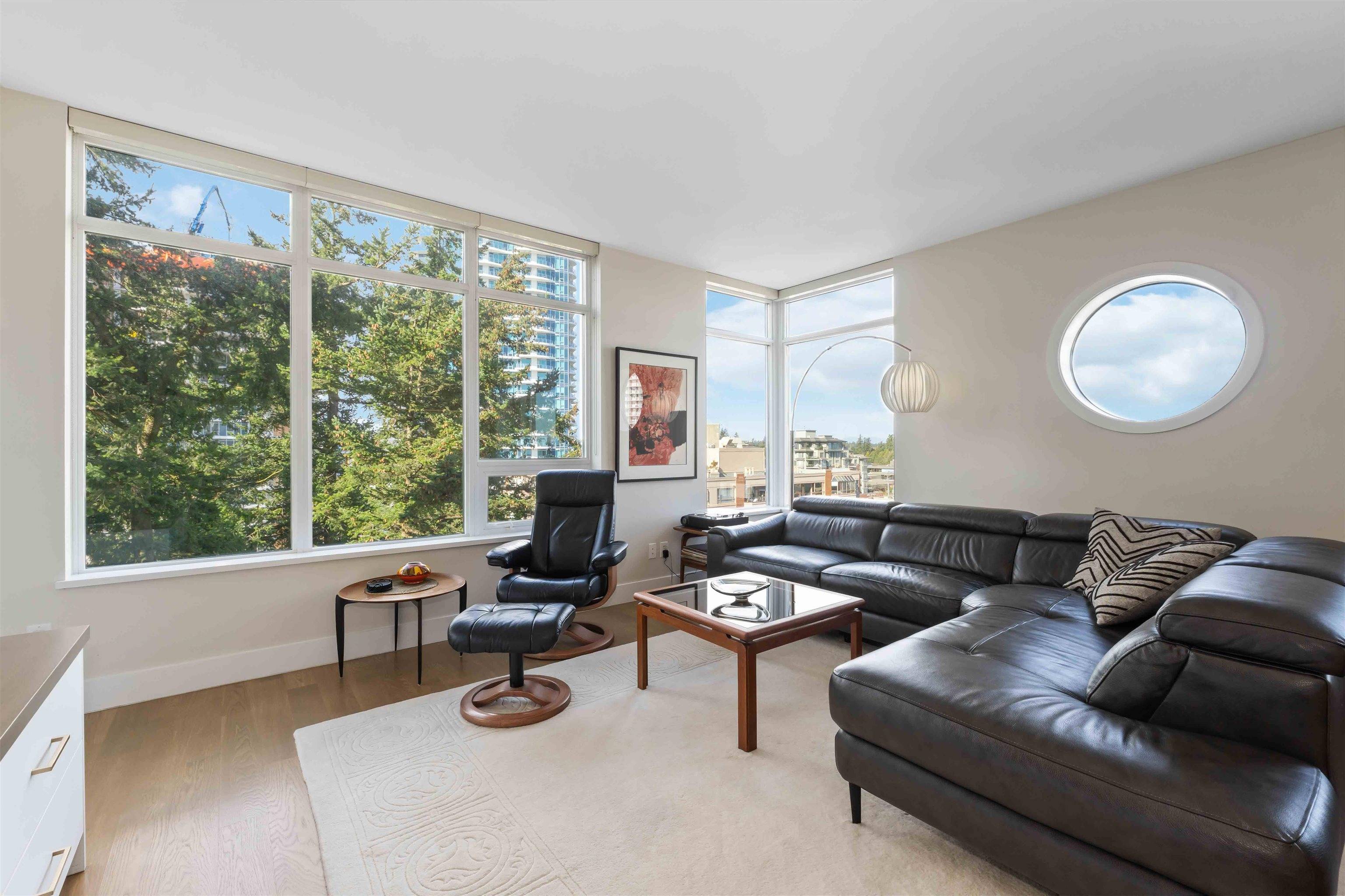 White Rock, BC V4B 0A3,15152 Russell AVE #804