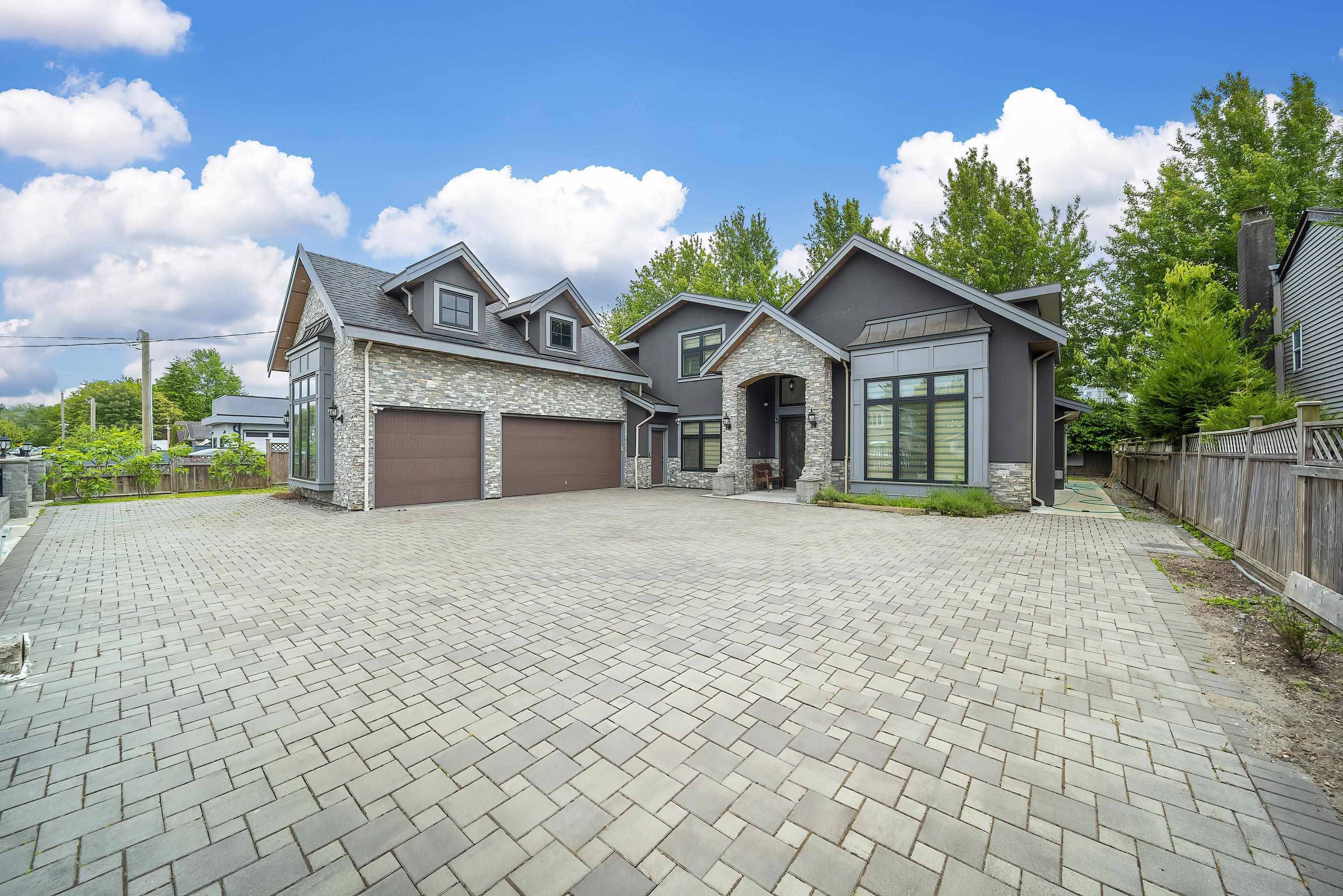Richmond, BC V6X 2V7,8600 Leslie RD