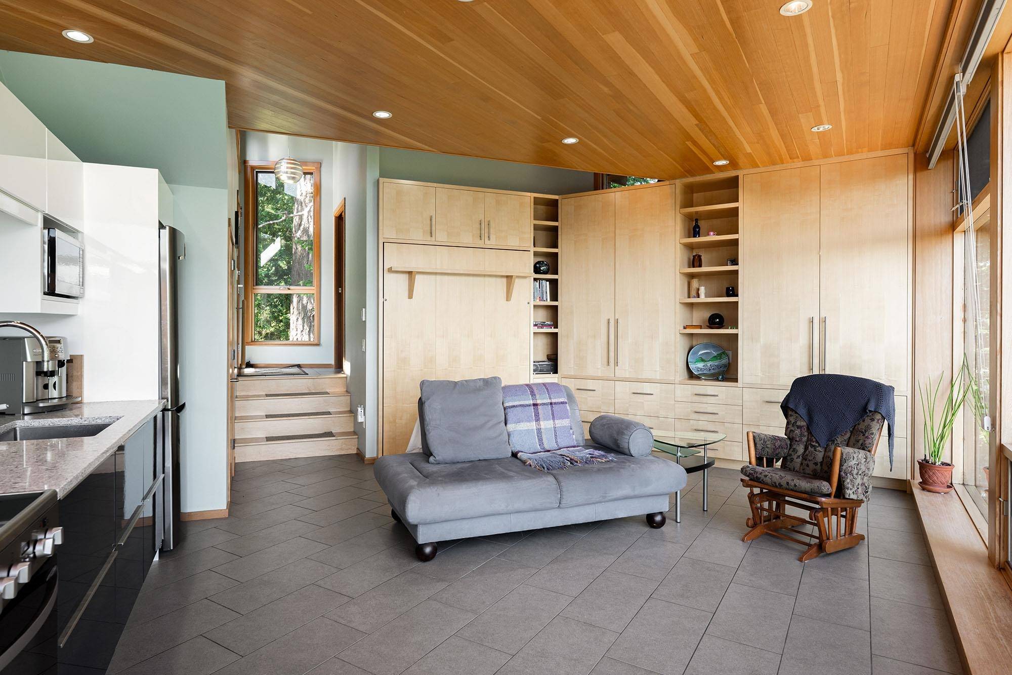Bowen Island, BC V0N 1G1,256 Jason RD