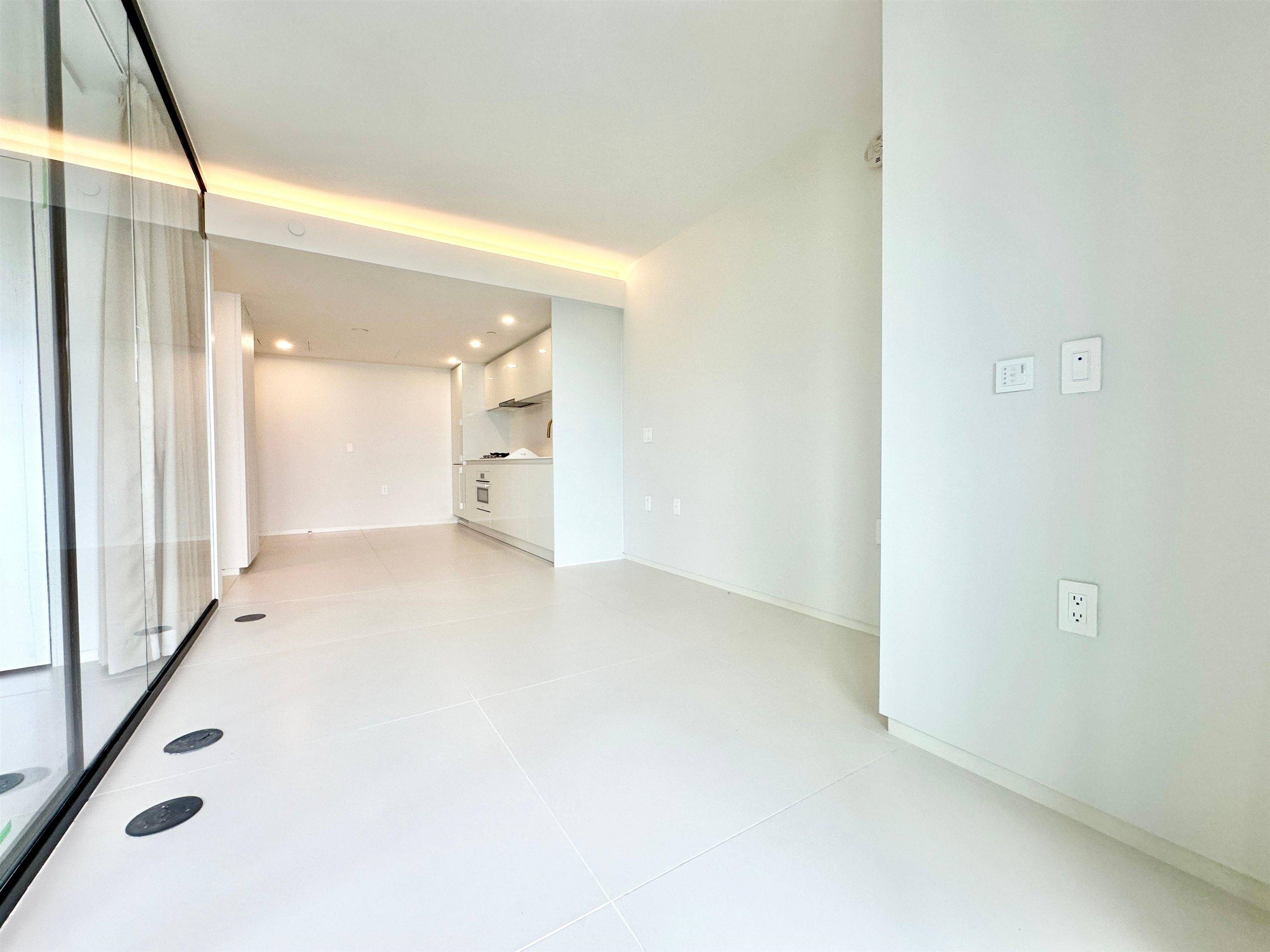 Vancouver, BC V6E 0E5,1033 Nelson ST #2905