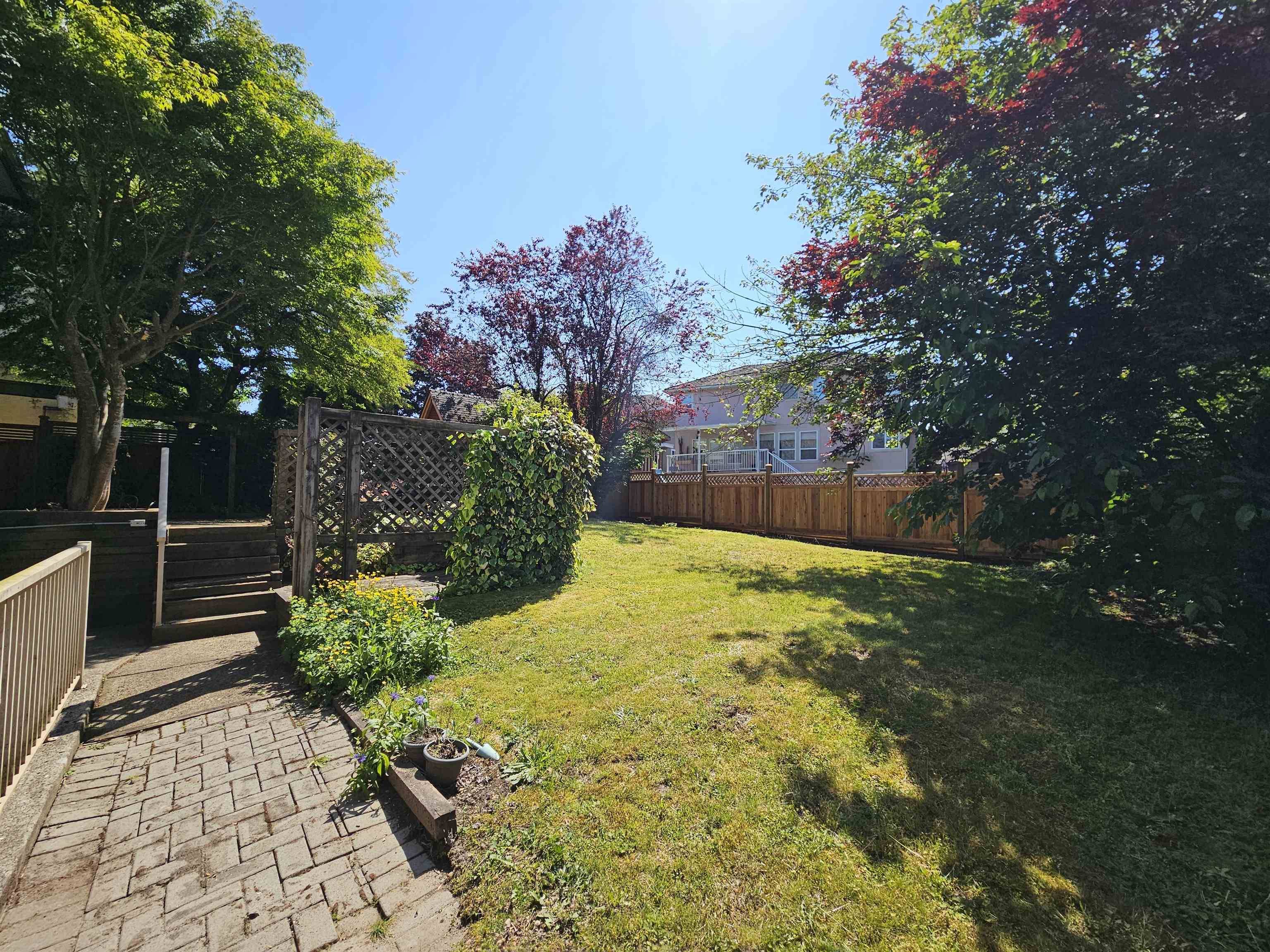 Surrey, BC V4N 4R7,11121 163 ST