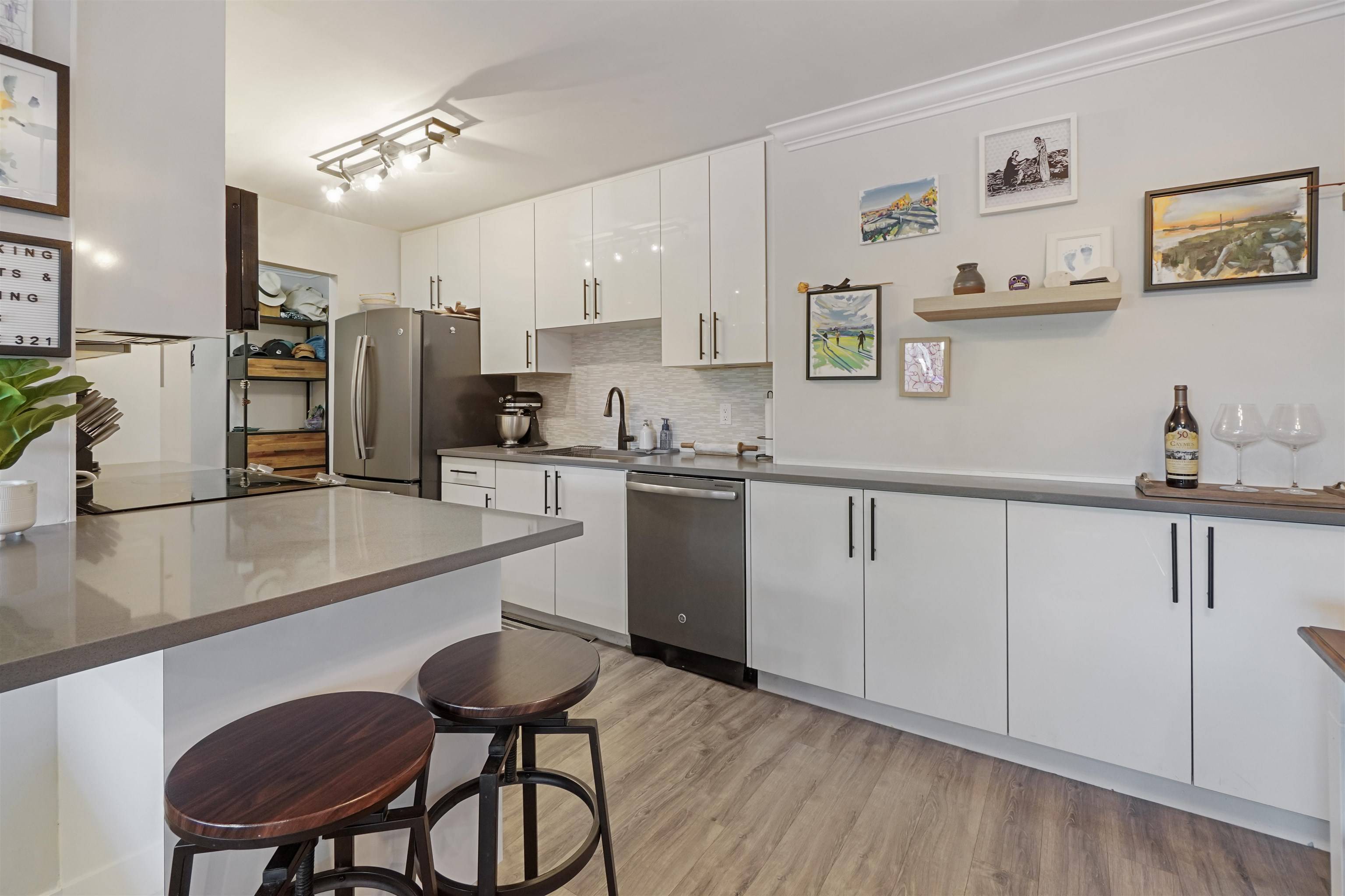 Richmond, BC V7C 4L5,8740 No. 1 RD #103