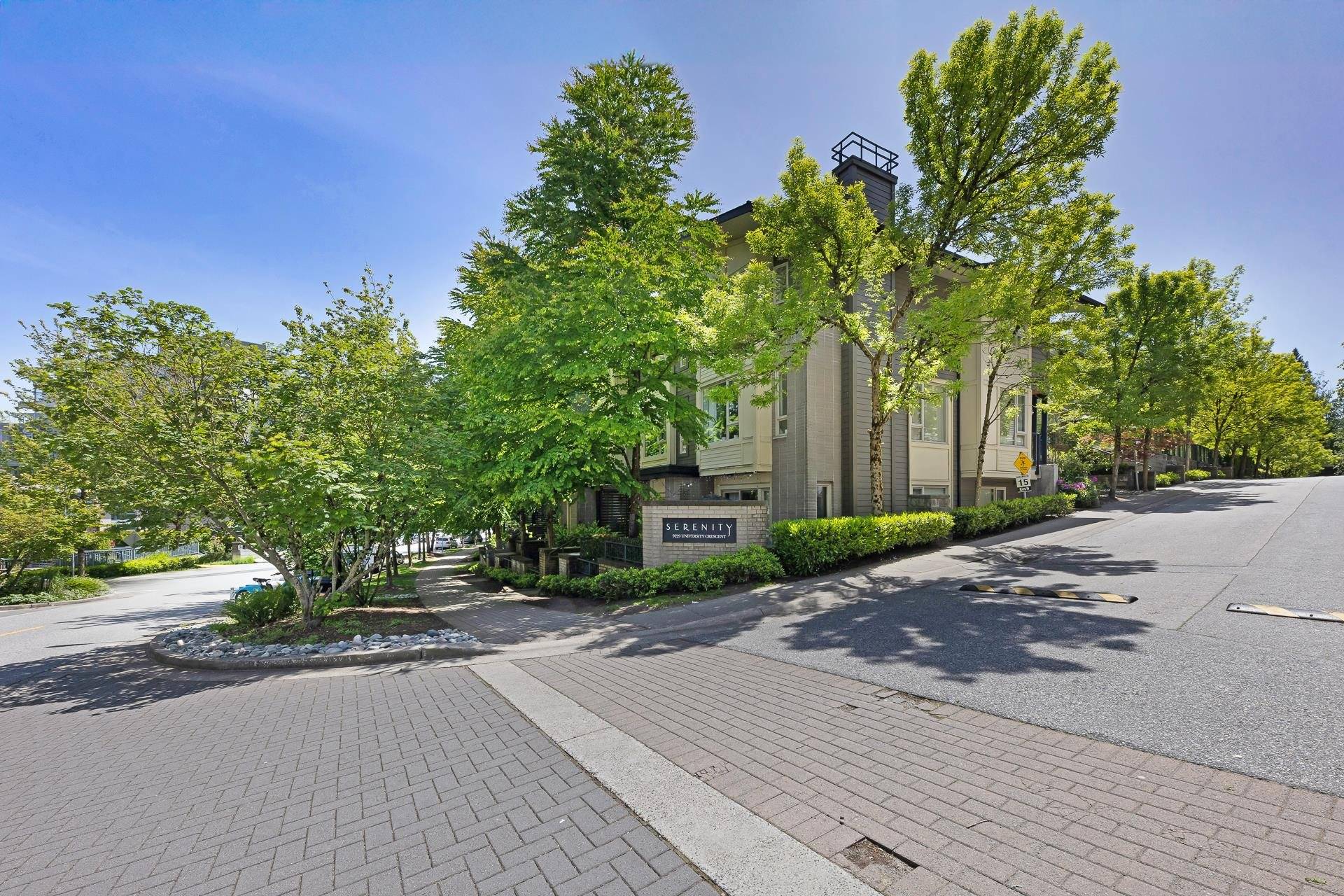 Burnaby, BC V5A 4Z2,9229 University CRES #113