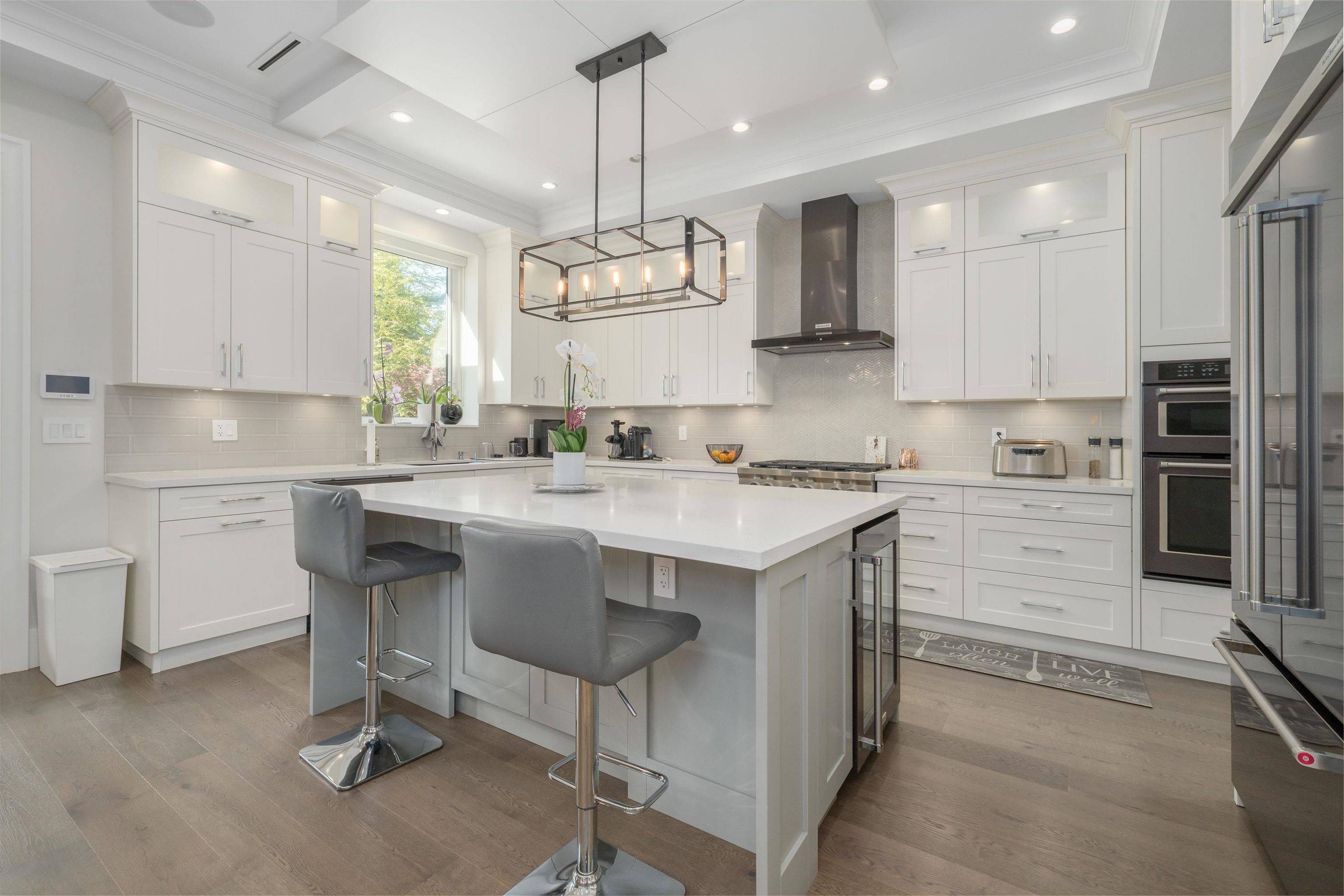 Coquitlam, BC V3J 6J9,656 Linton ST