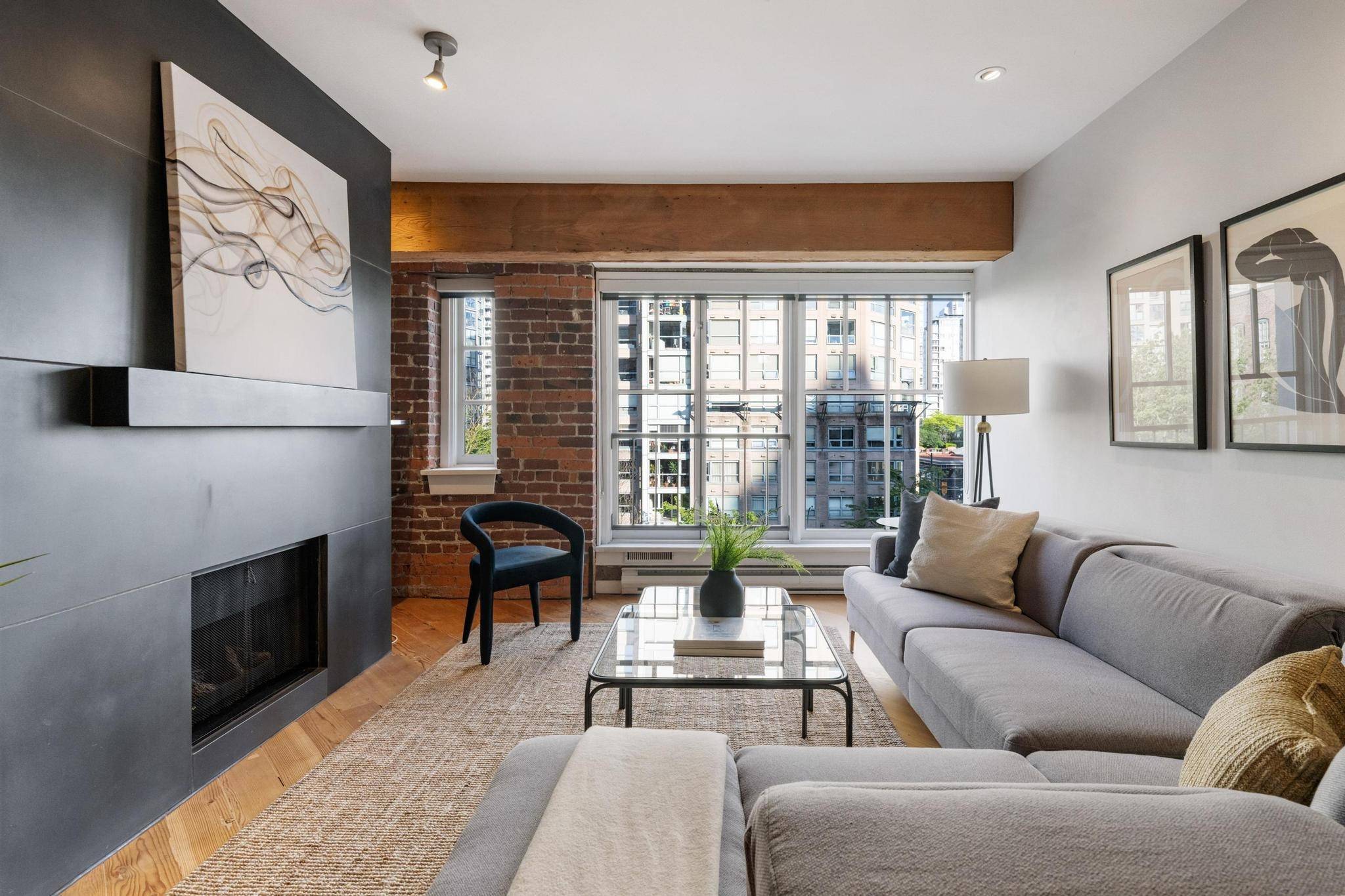 Vancouver, BC V6B 2S2,1178 Hamilton ST #410