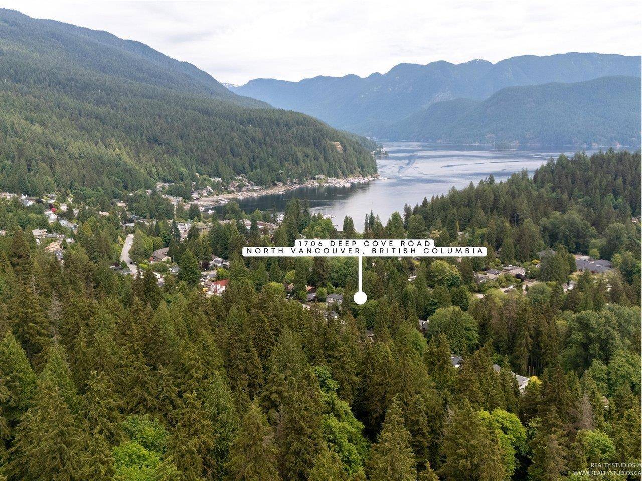North Vancouver, BC V7G 1S5,1706 Deep Cove RD