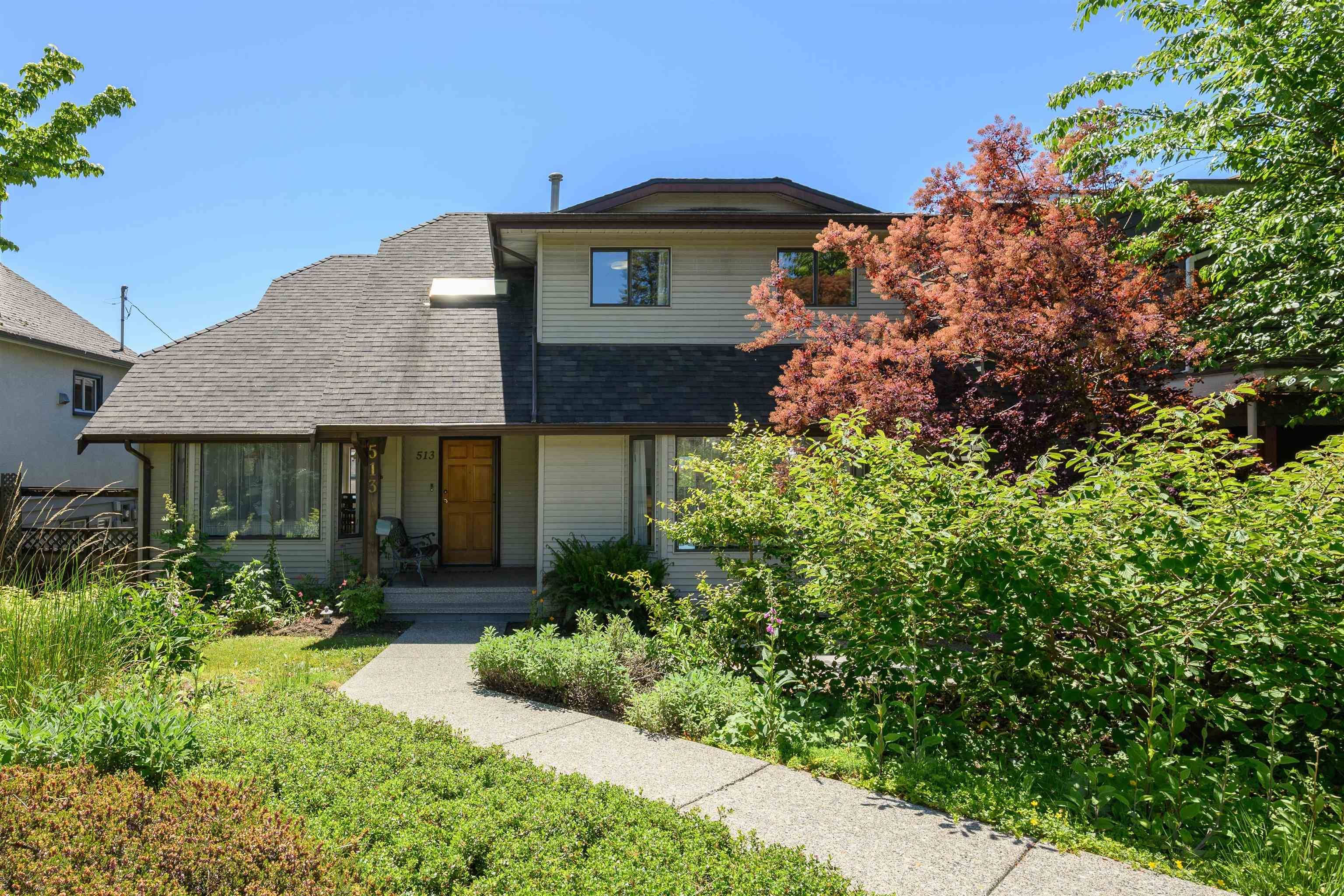 North Vancouver, BC V7L 1M5,513 E 5th ST