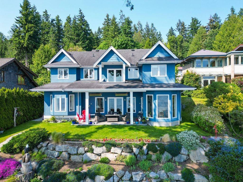 Roberts Creek, BC V0N 2W4,2729 Lower RD