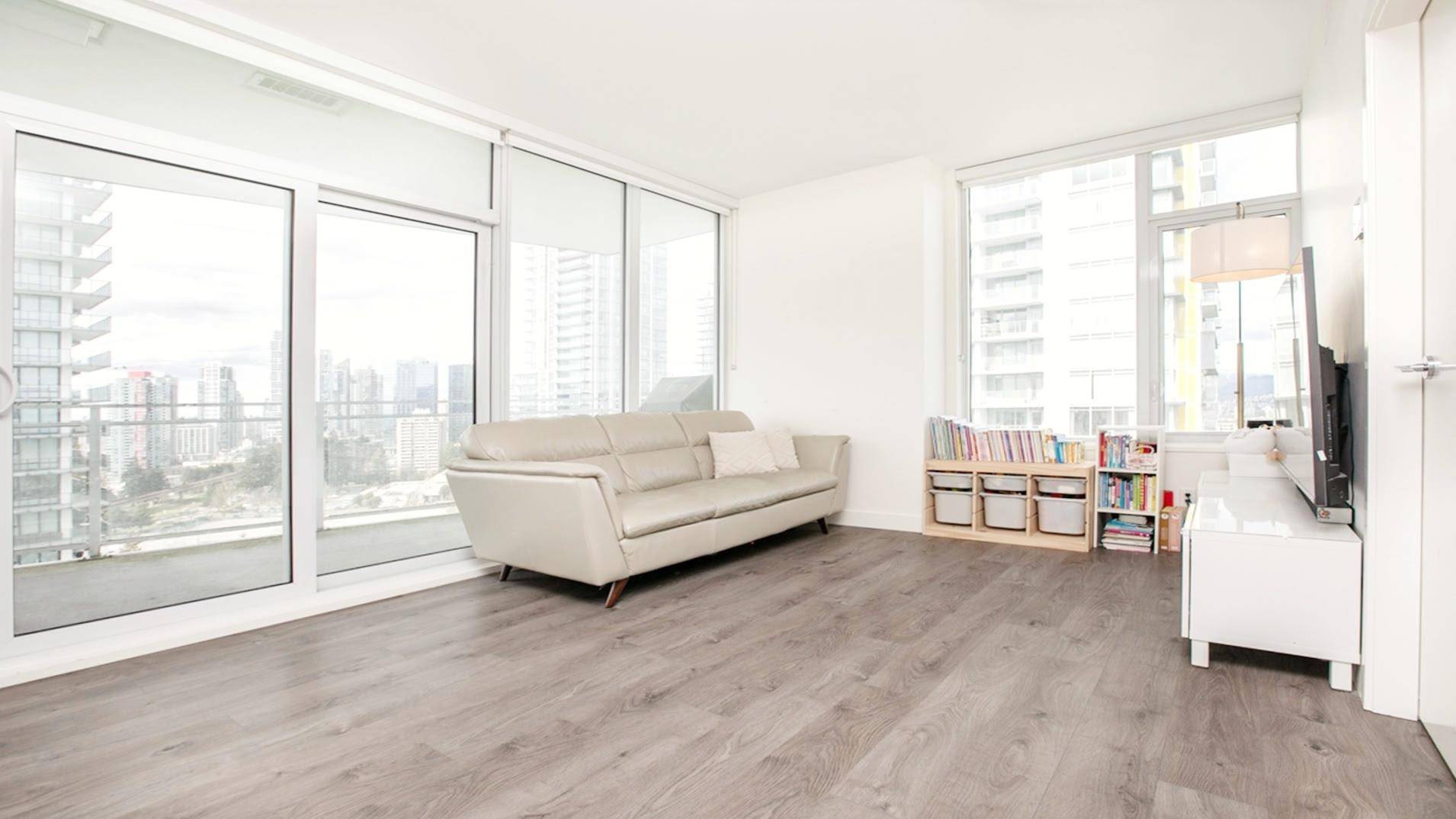 Burnaby, BC V5J 0J3,5051 Imperial ST #1907
