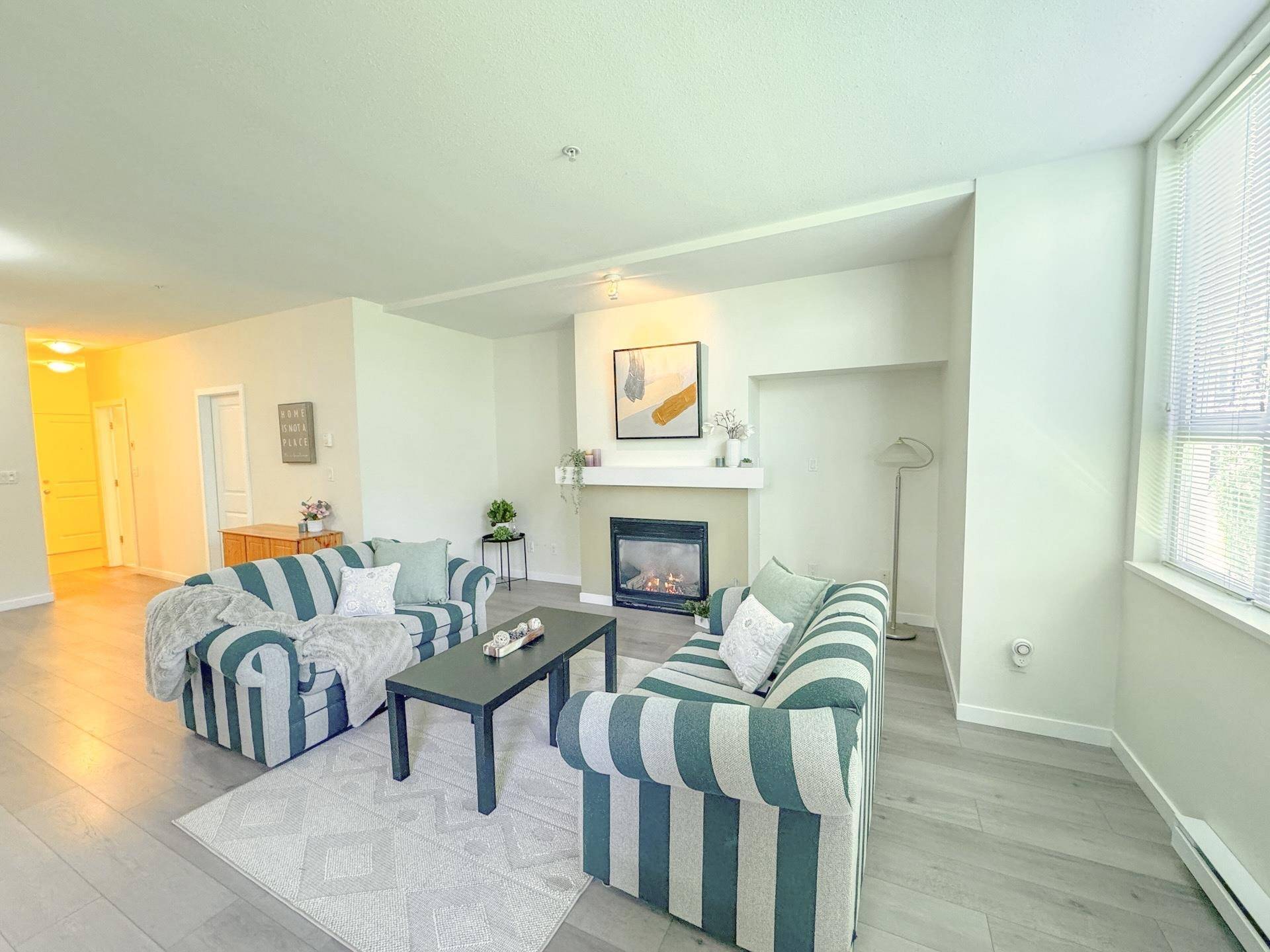 Vancouver, BC V5S 4W6,7089 Mont Royal SQ #104