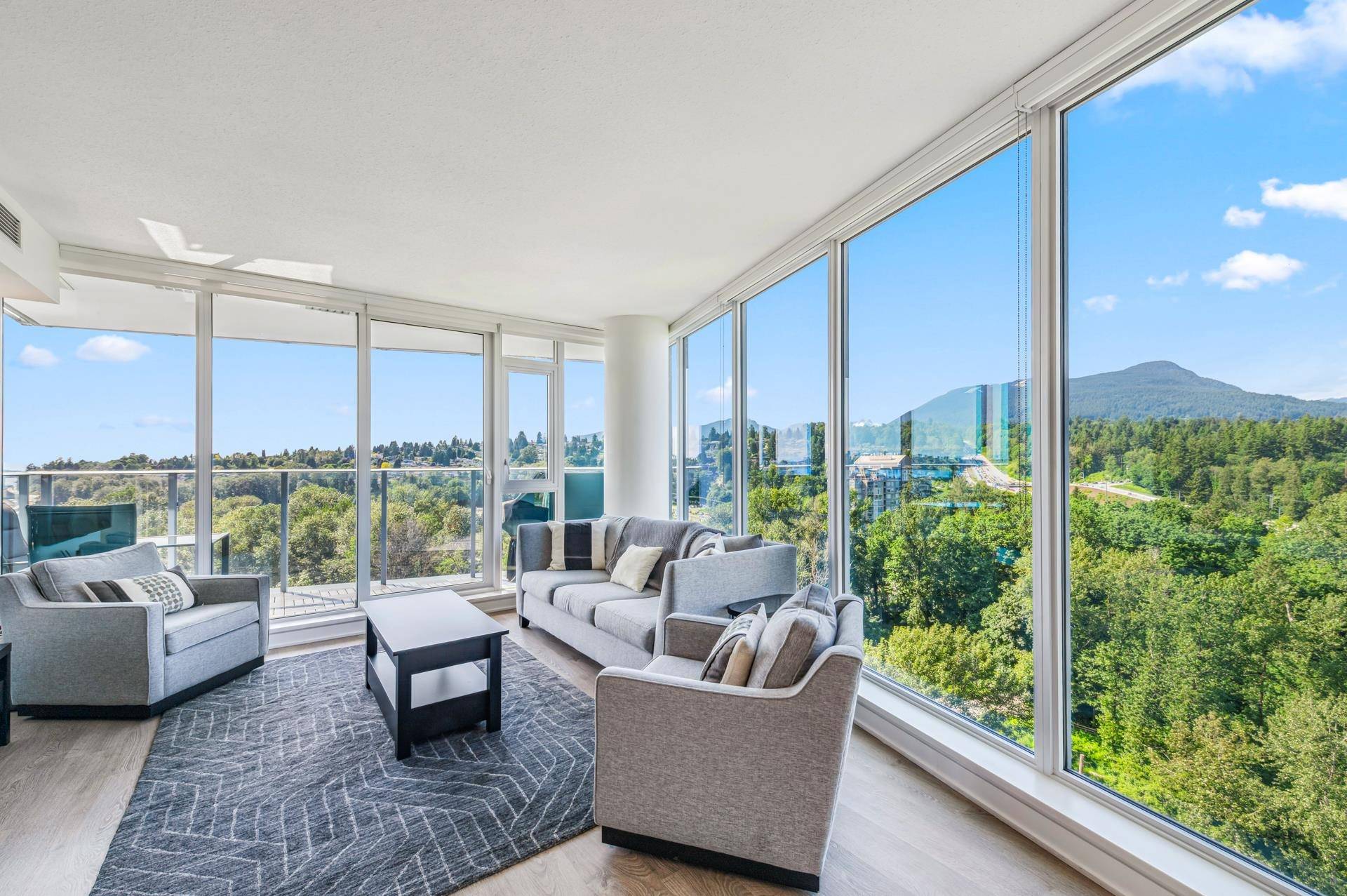 North Vancouver, BC V7J 0E2,1401 Hunter ST #1707