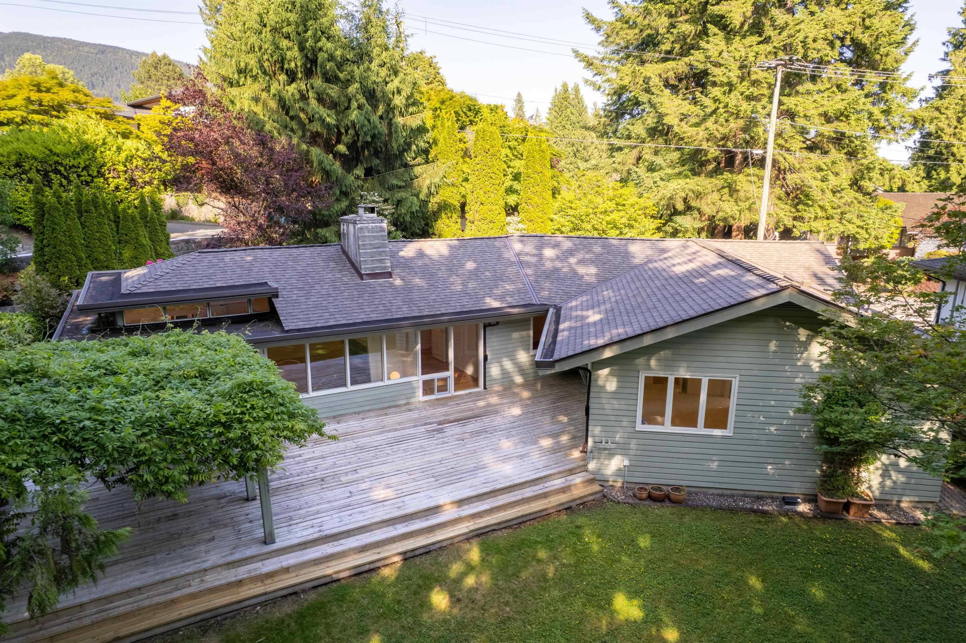 North Vancouver, BC V7R 1K4,3395 Ayr AVE